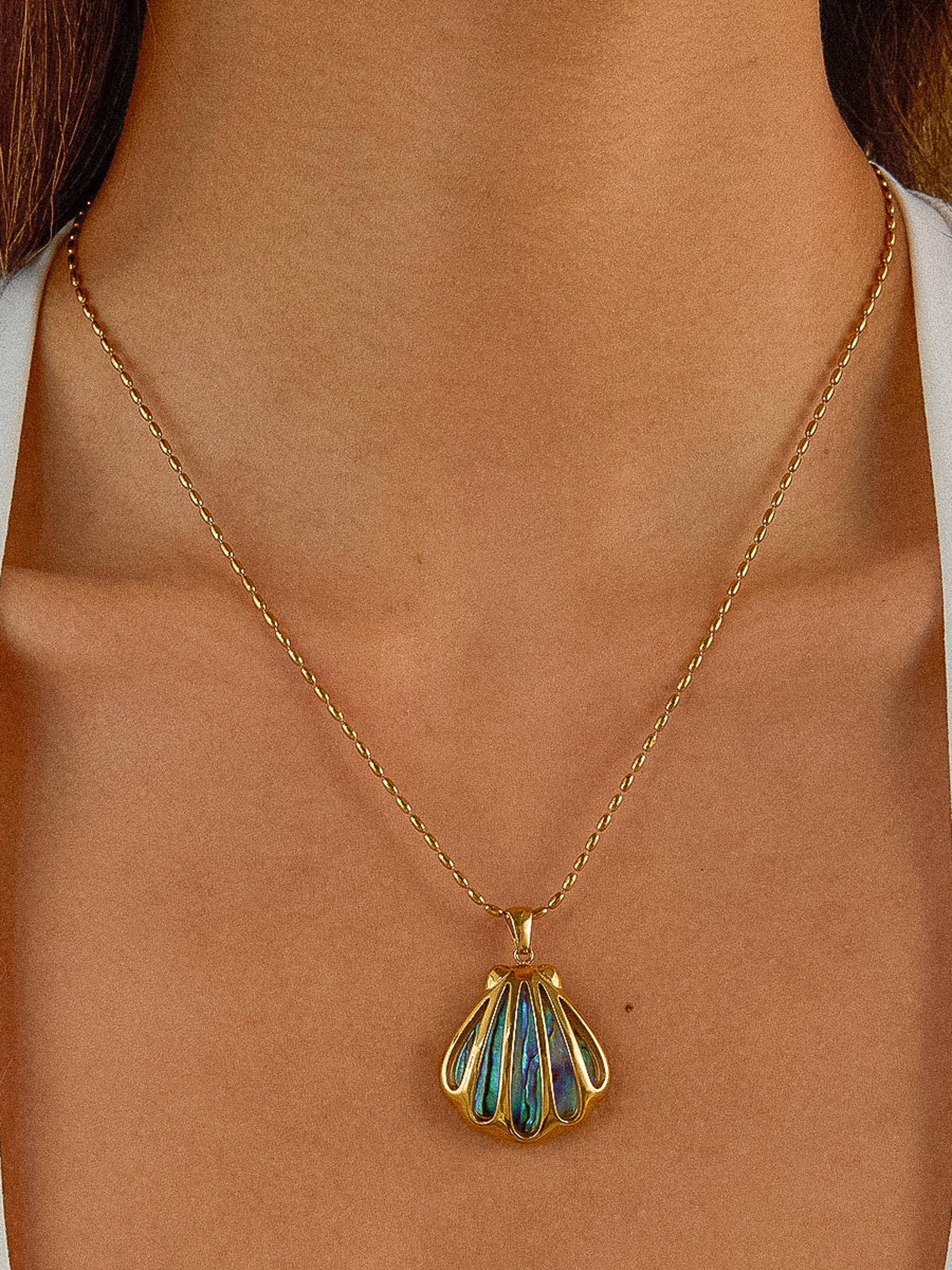 Flânerie Cydnee 18K Gold Non-Tarnish Abalone Shell Necklace