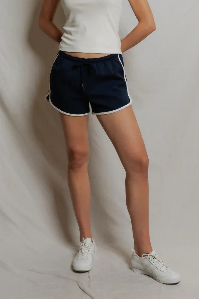 Perfect White Tee Leo Pureform Sporty Short