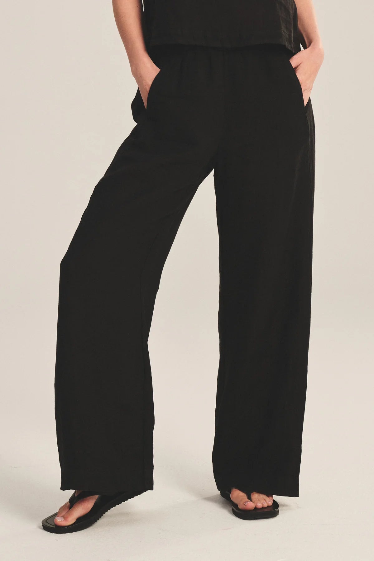 Velvet Lola Linen Pants