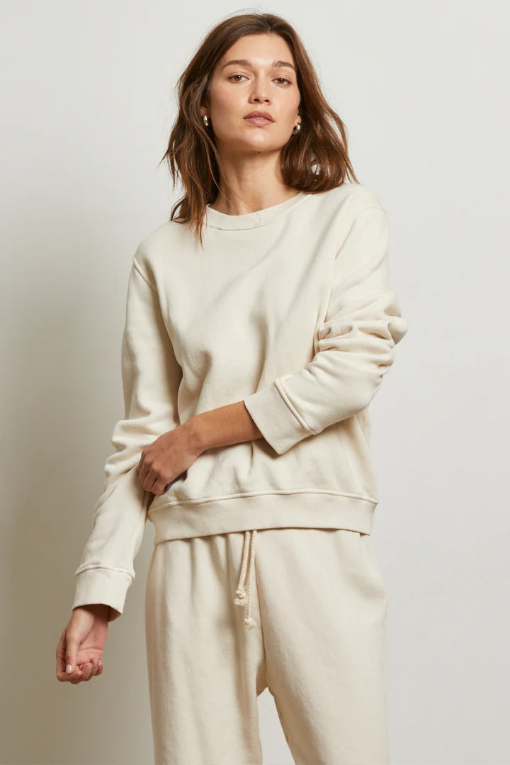 Perfect White Tee Scarlett Core Fleece Long Sleeve Basic Sweatshirt