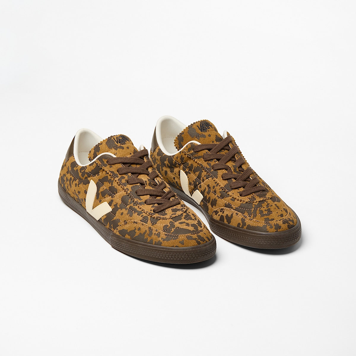 Veja Panenka Suede Camel Wild Country top view