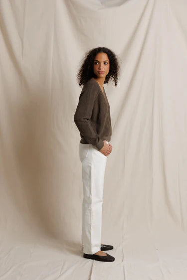 Perfect White Tee Zuri Sweatshirt