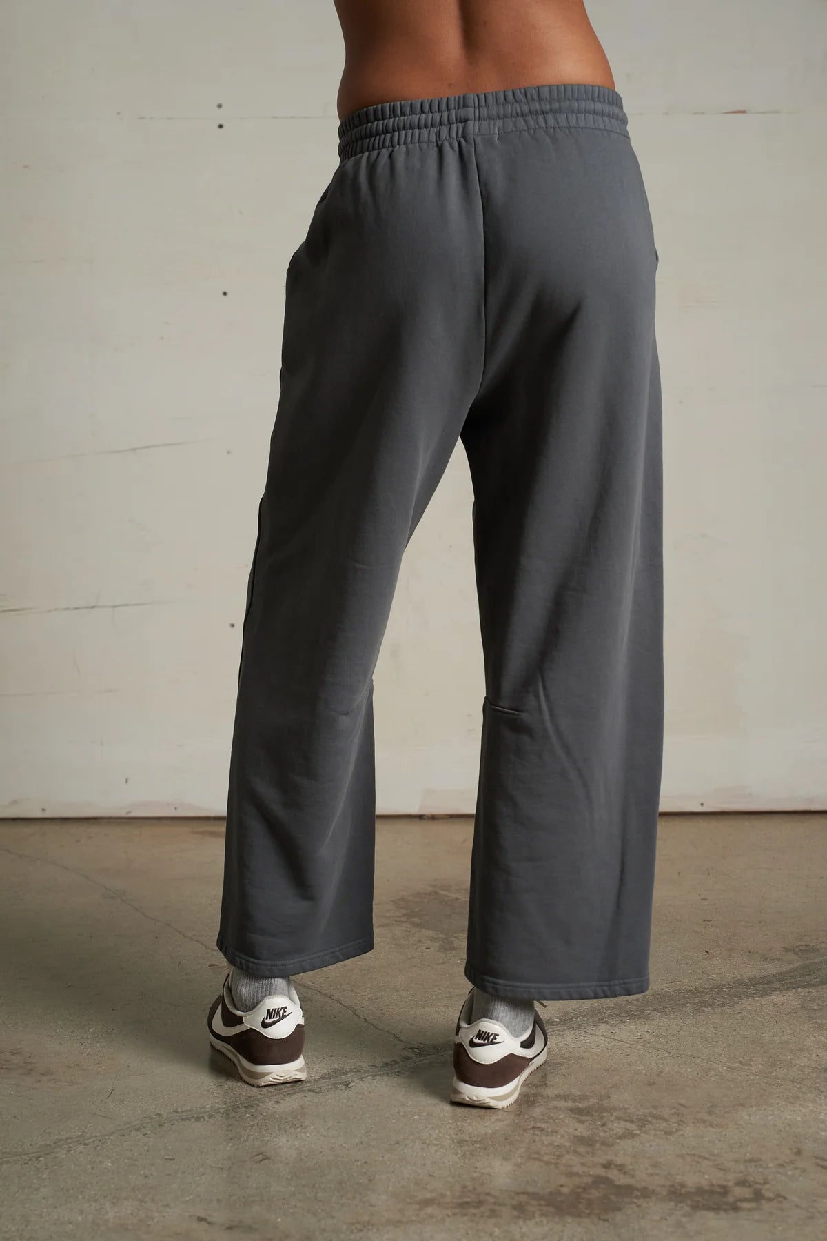 Perfect White Tee Fallon Fleece Barrel Sweatpant