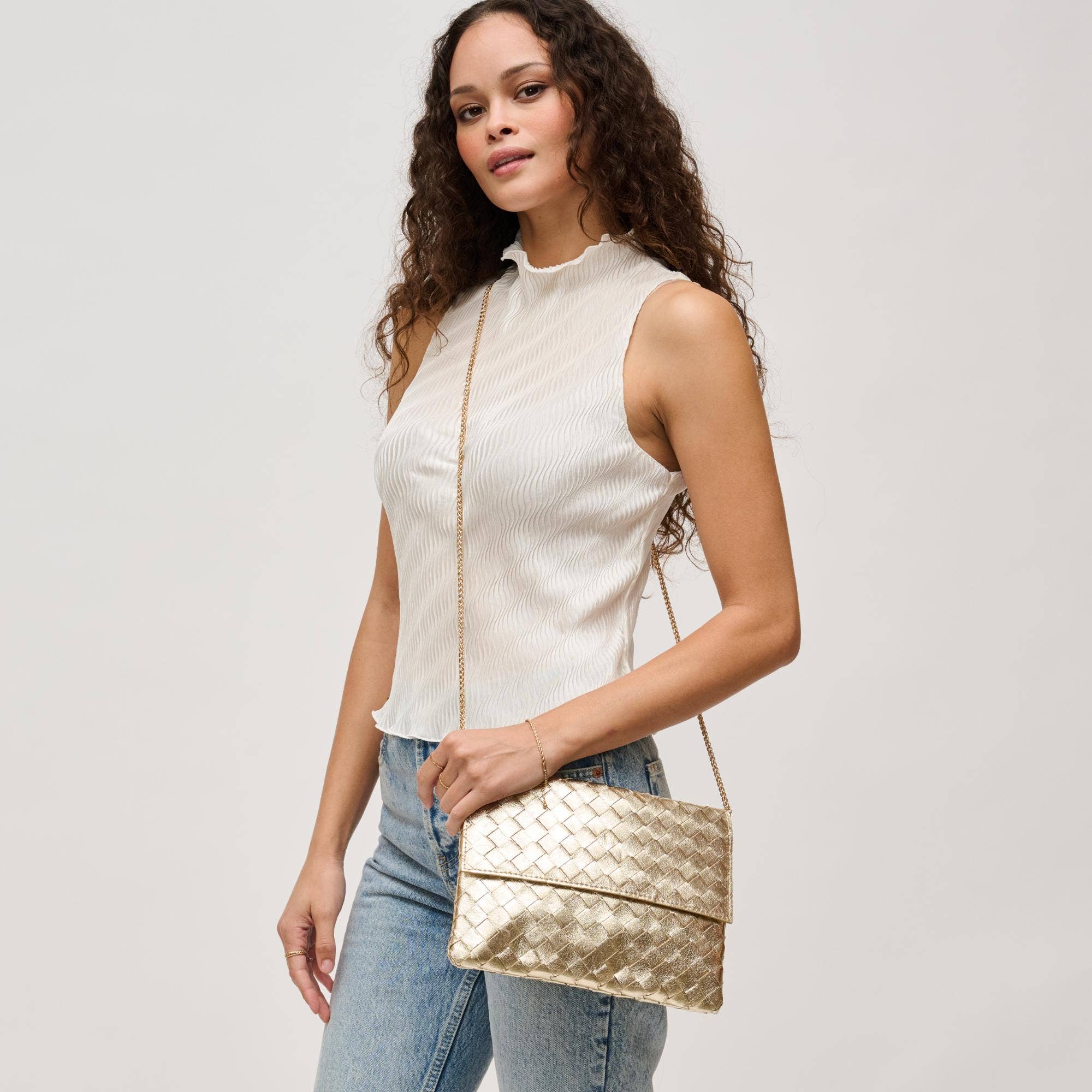 Urban Expressions Ivy Woven Clutch