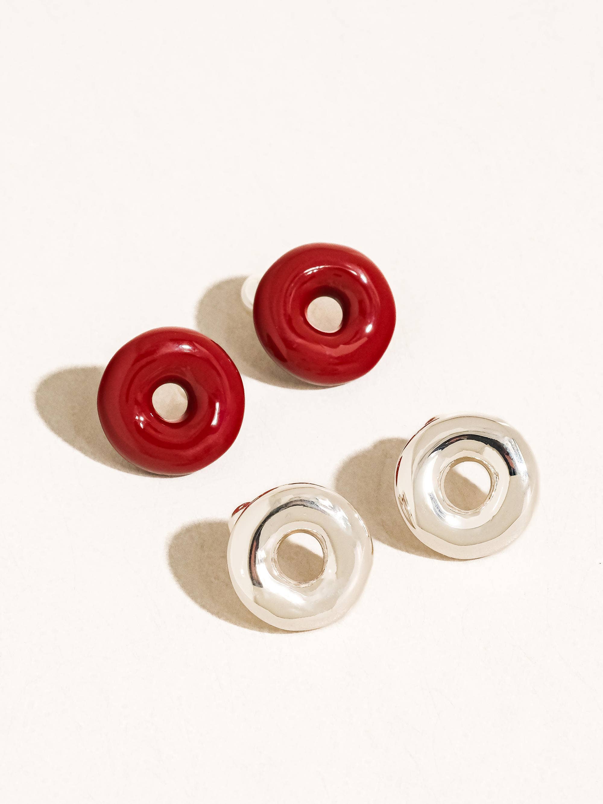 Flânerie Norma Retro Hollow Stud Earrings