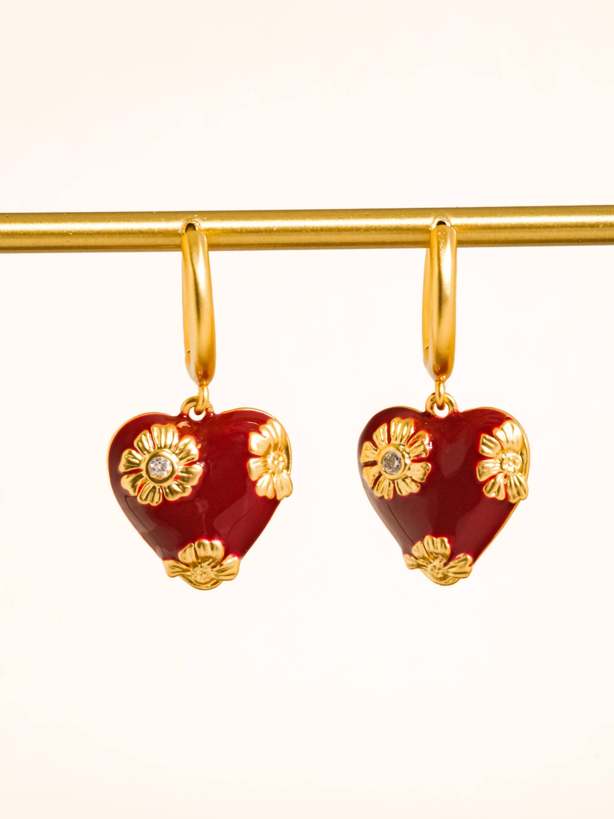 Flânerie Bea 18K Gold Vintage Floral Heart Earrings