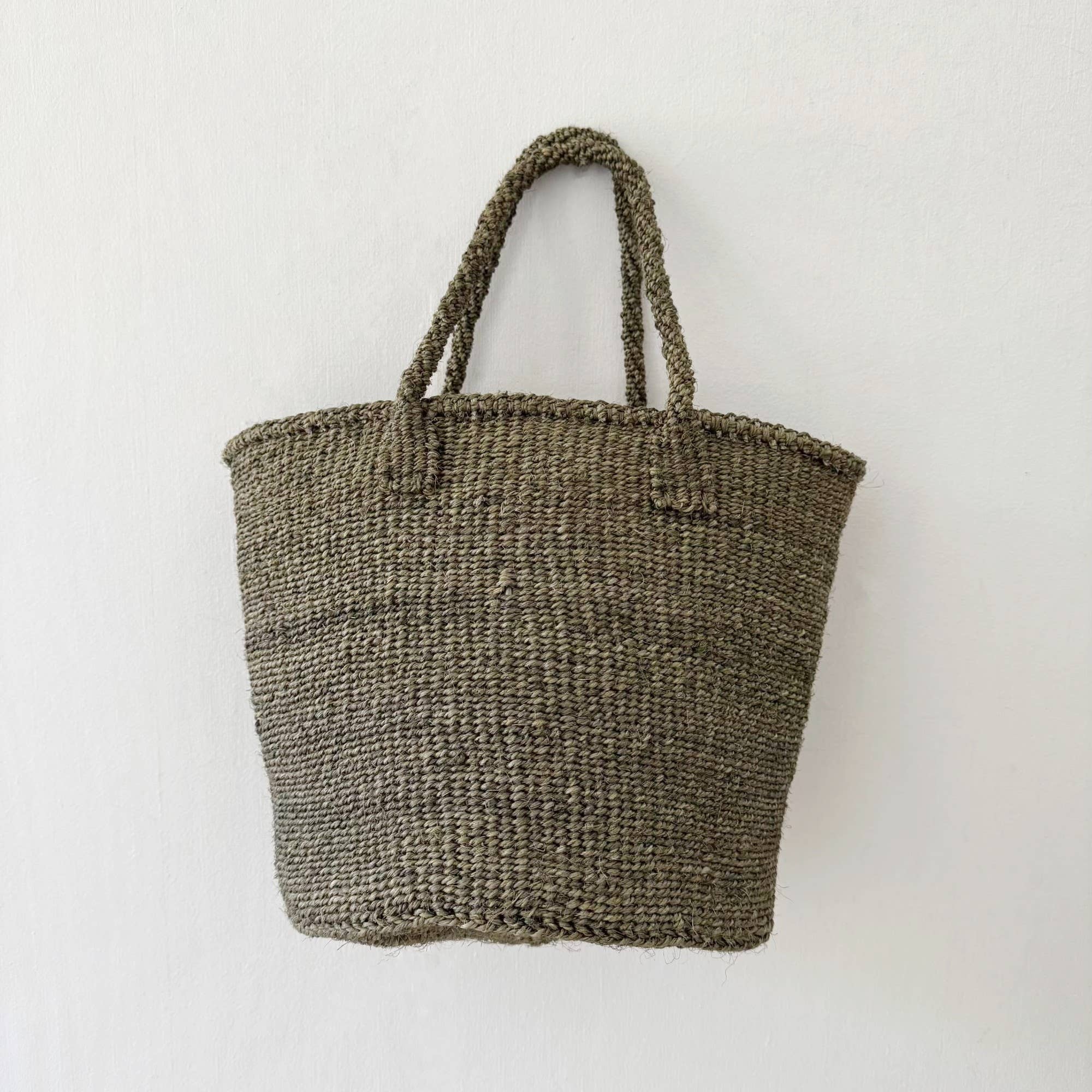 Amsha Medium Sisal Tote Pebble