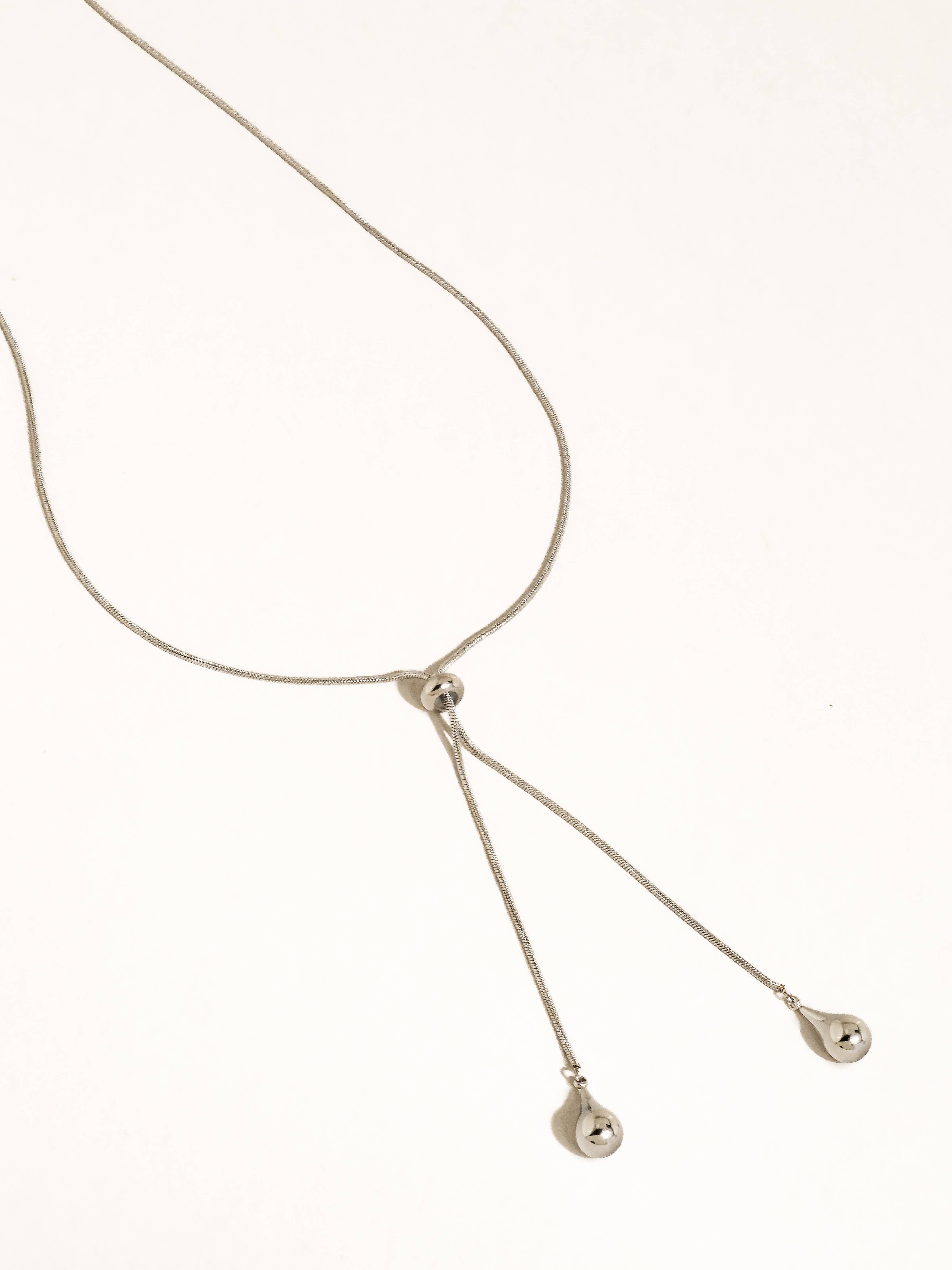Flânerie Trésor Non-Tarnish Adjustable Lariat Drop Necklace