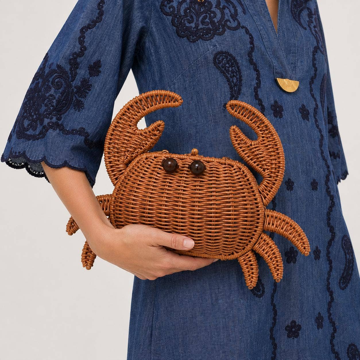 Urban Expressions Sebastian Clutch