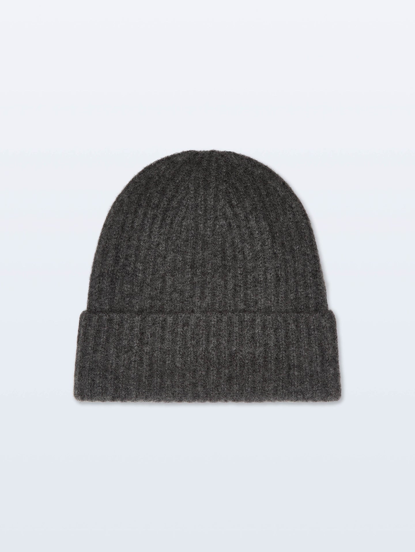 White + Warren Luxe Ribbed Cashmere Beanie