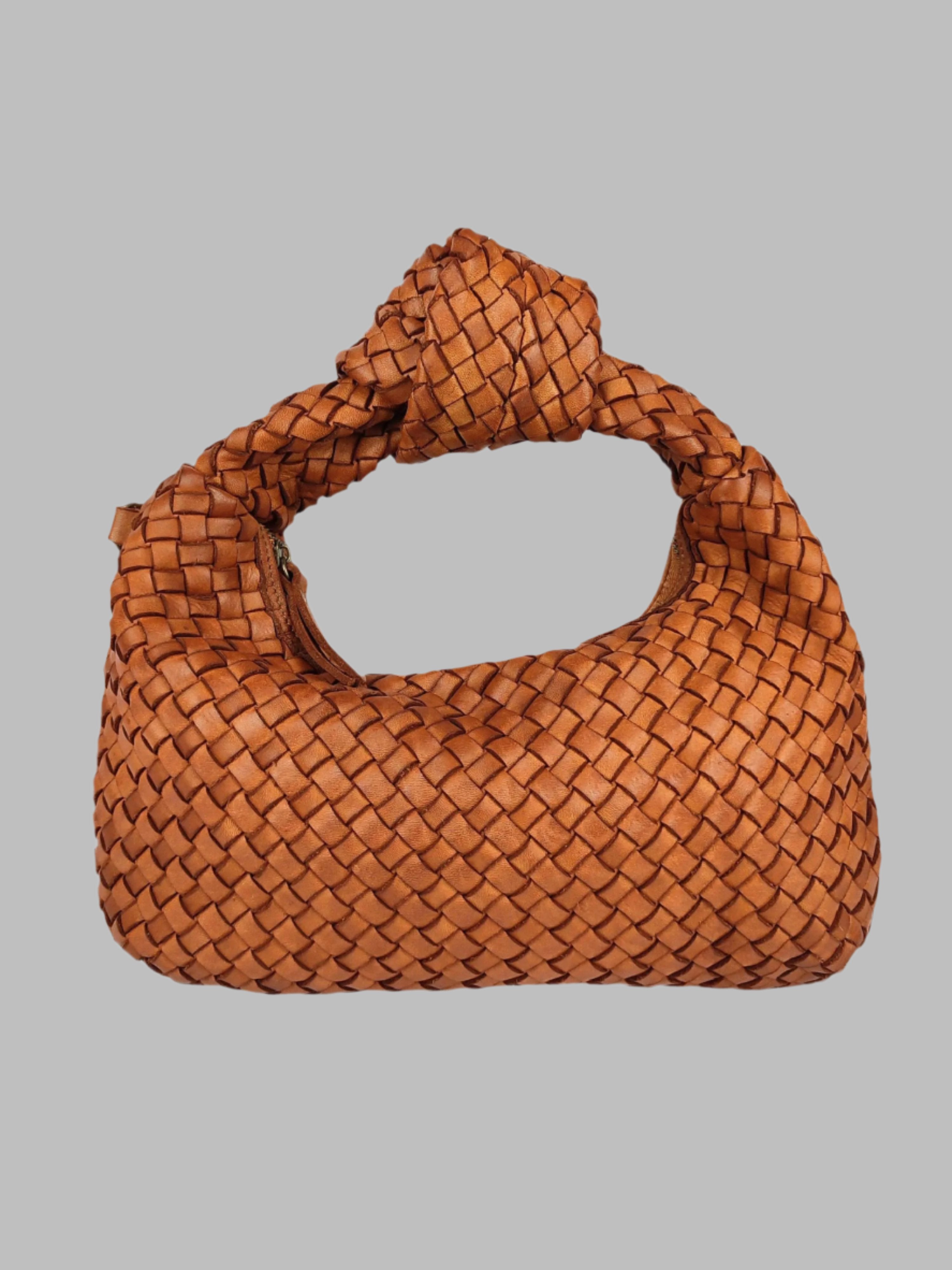 European Leather Vintage Woven Big Knot Leather Shoulder Bag