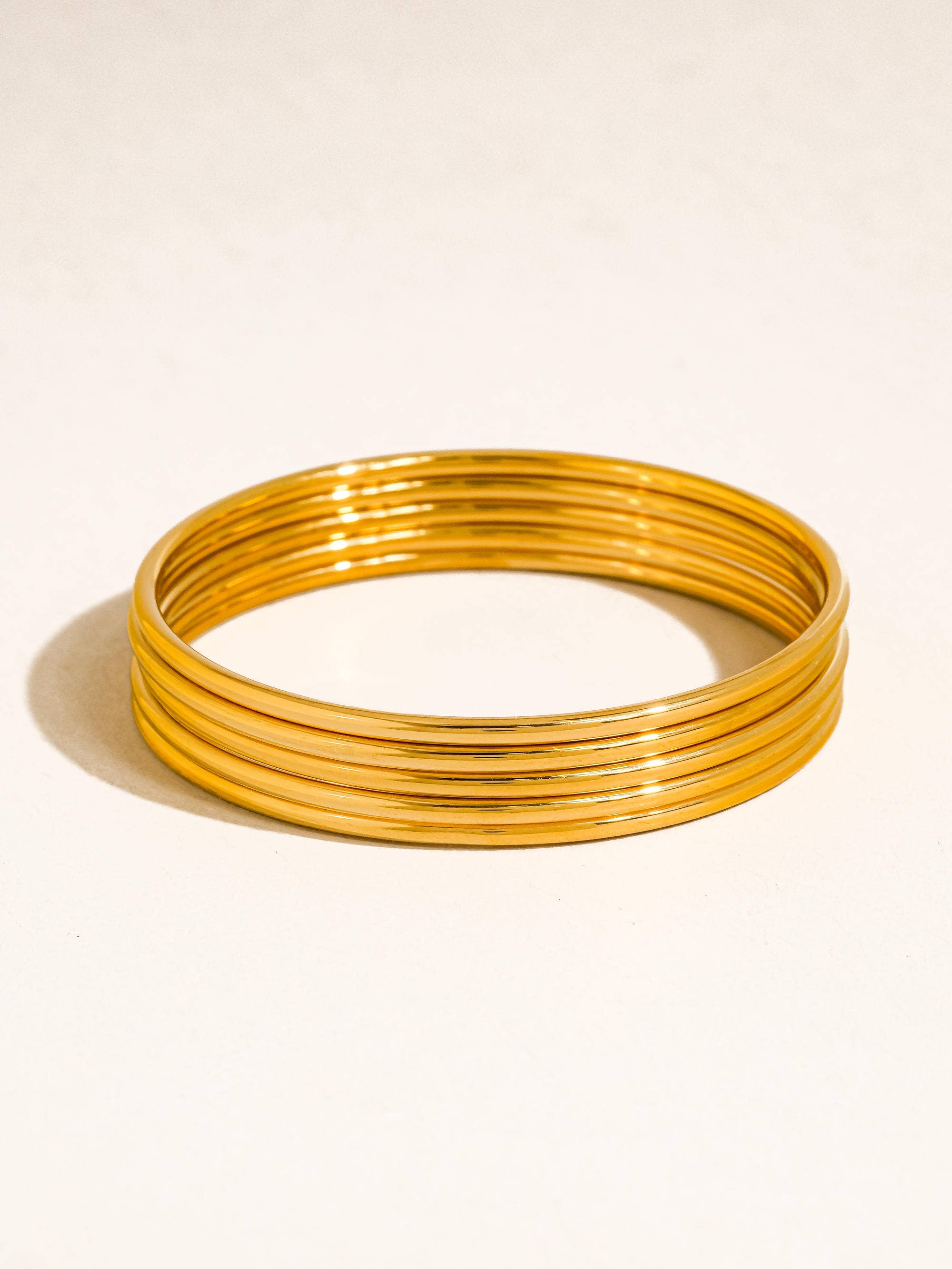 Flânerie Olyss 18K Gold Classic Thin Bangle Set