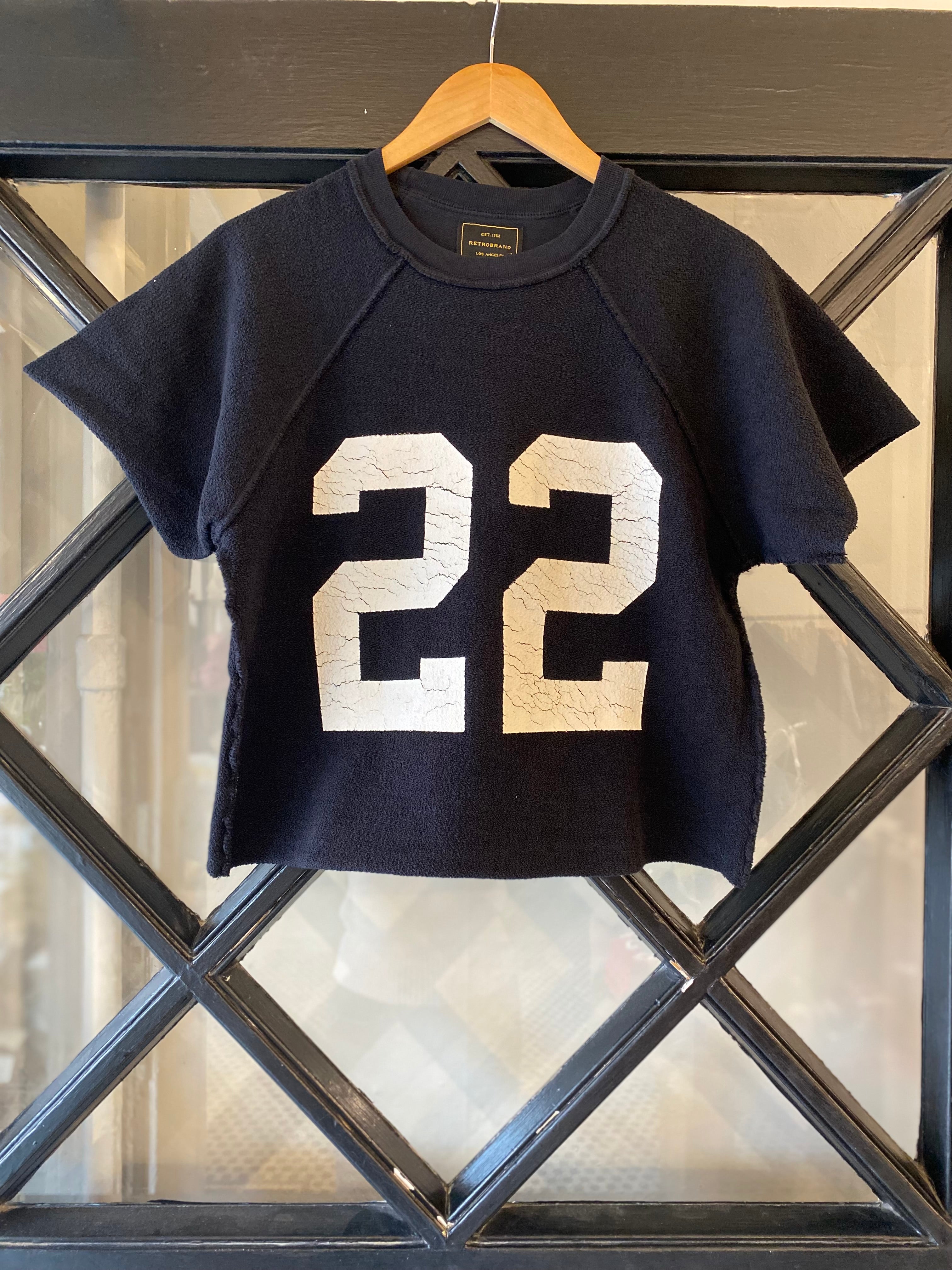Retro Brand "22" Sliced Short Sleeve Sweatshirt