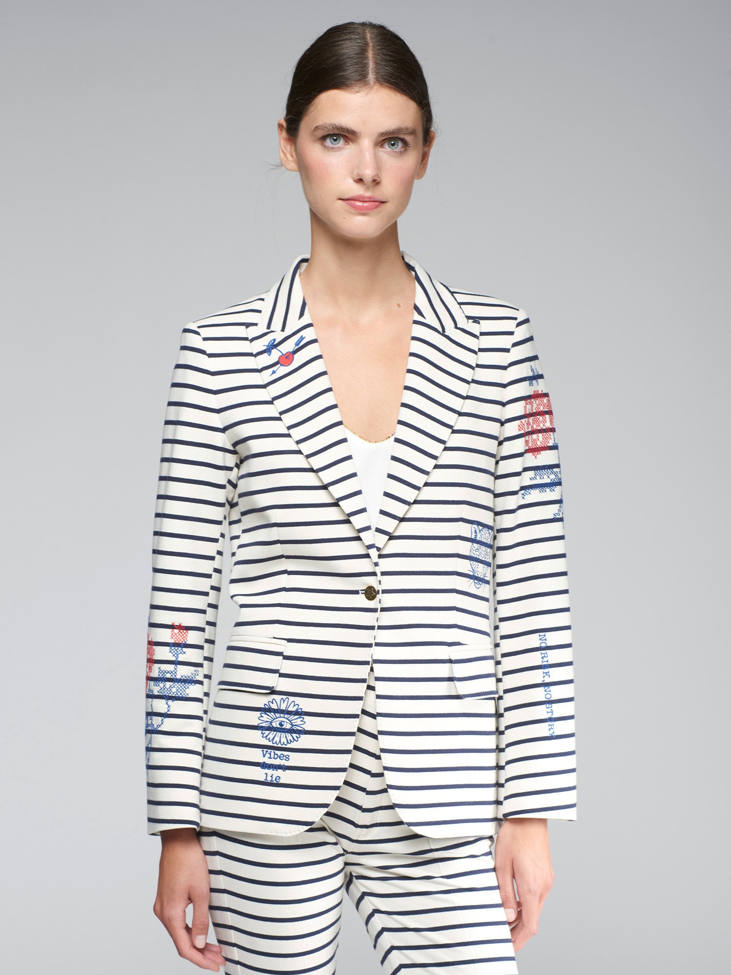 Vilagallo Heather Embroidered Jacket 32224