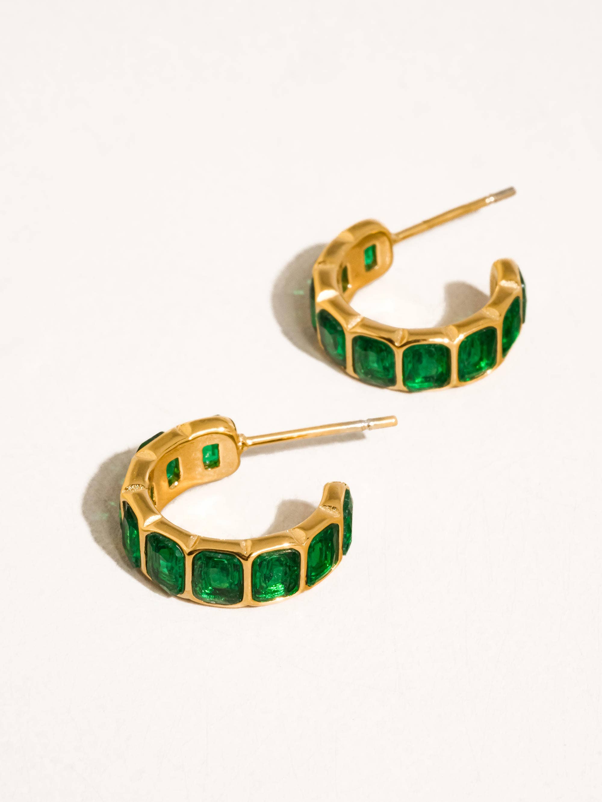 Flânerie Clariel 18K Gold Non-Tarnish Minimalist Hoop Earrings