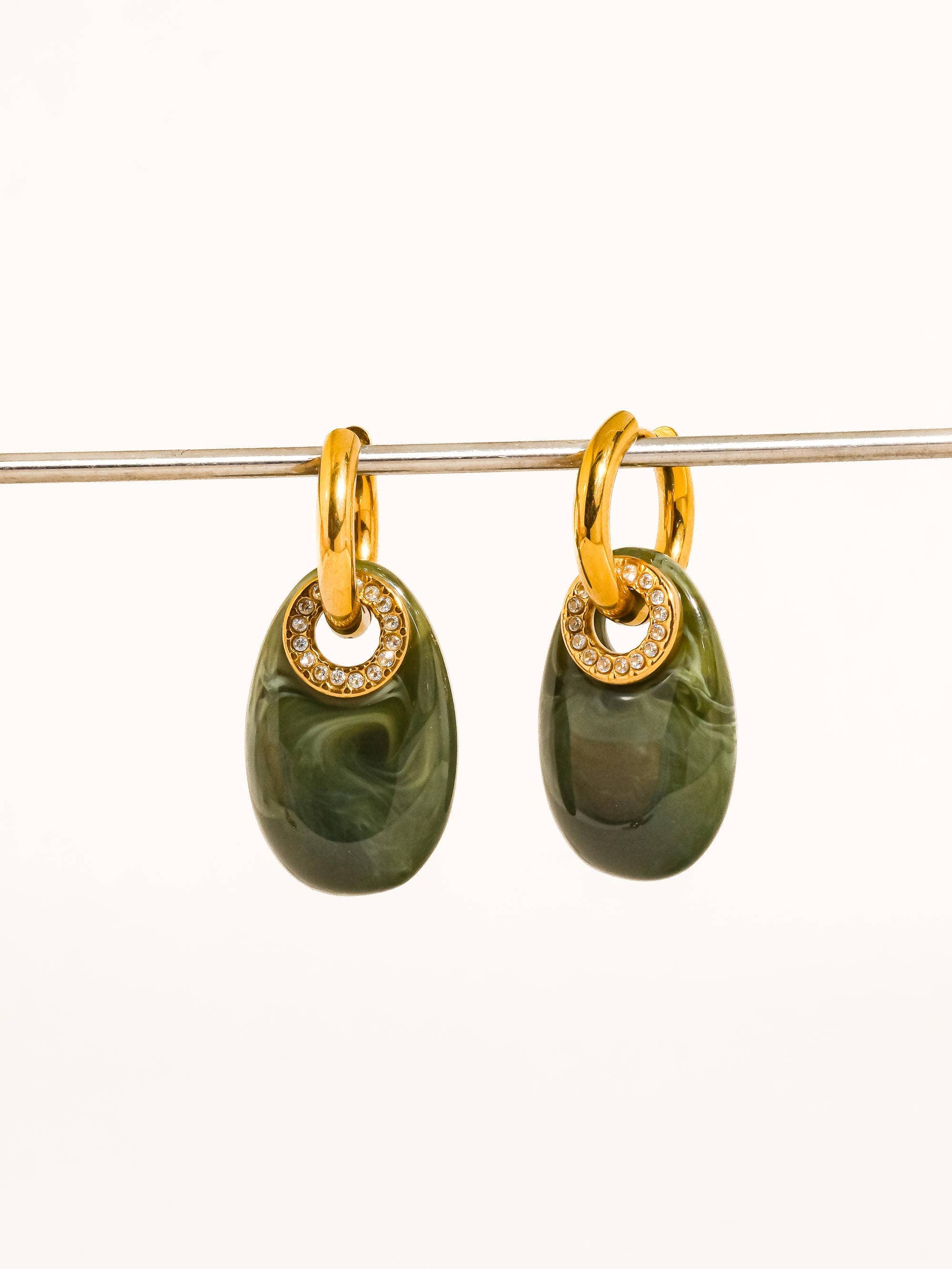 Flânerie Canari 18K Gold Non-Tarnish Resin Hoop Earrings
