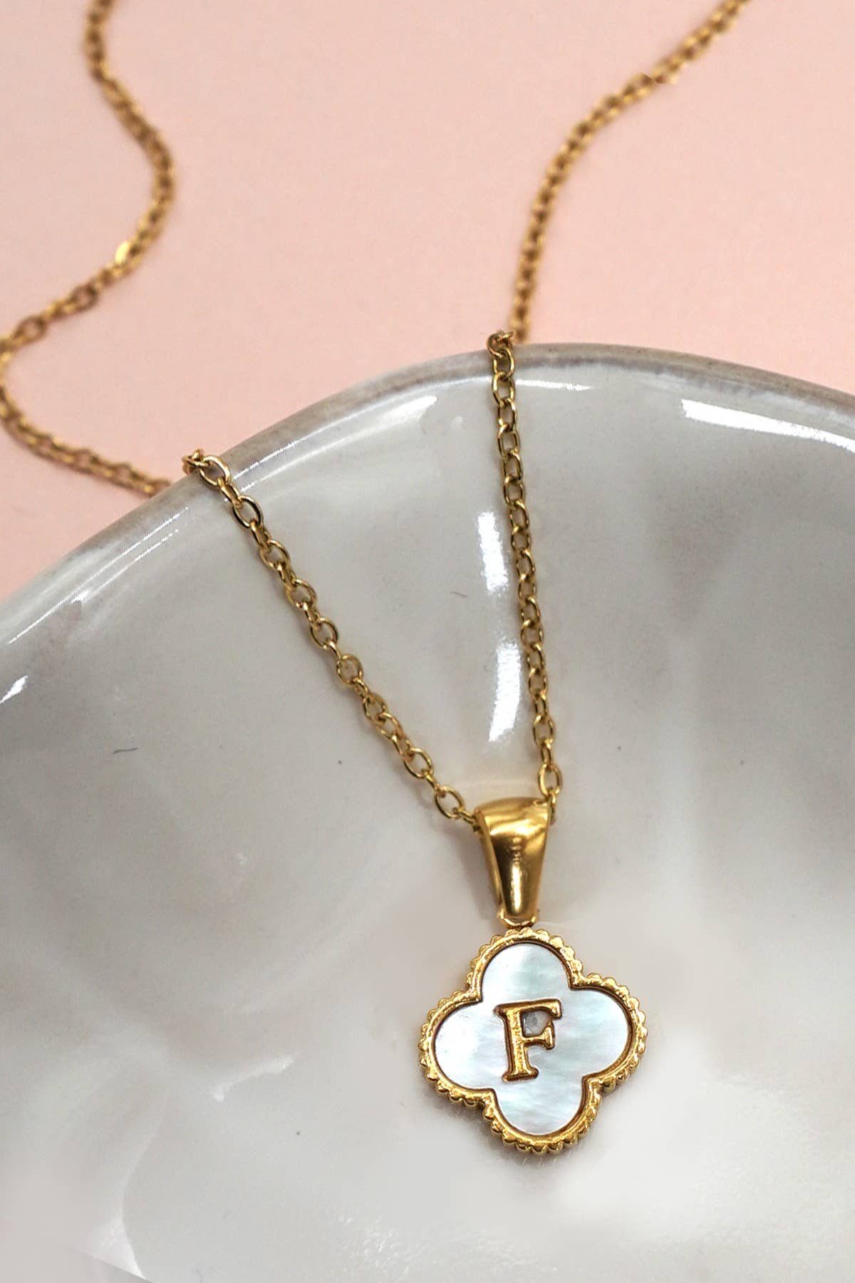 Josslyn Clover Initial Necklace 40NK9487