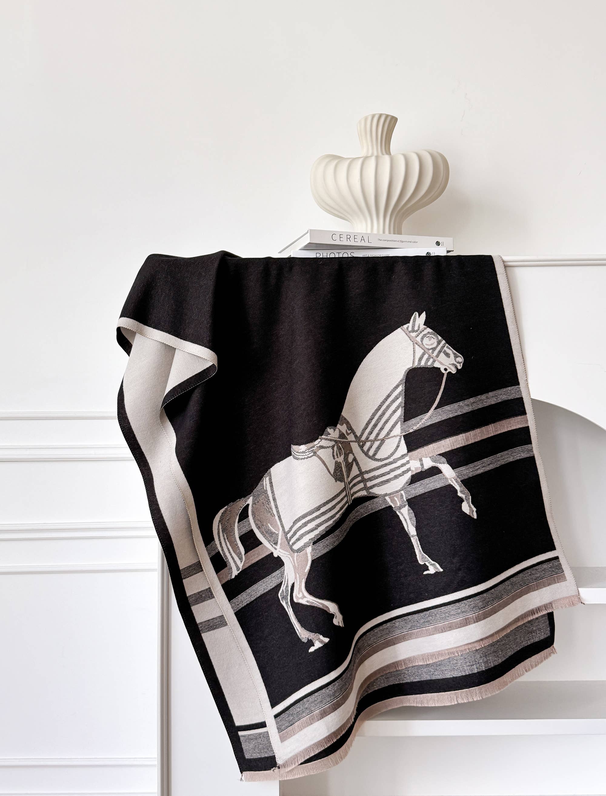 Winding River Black / White Horse Corral Reversible Wrap