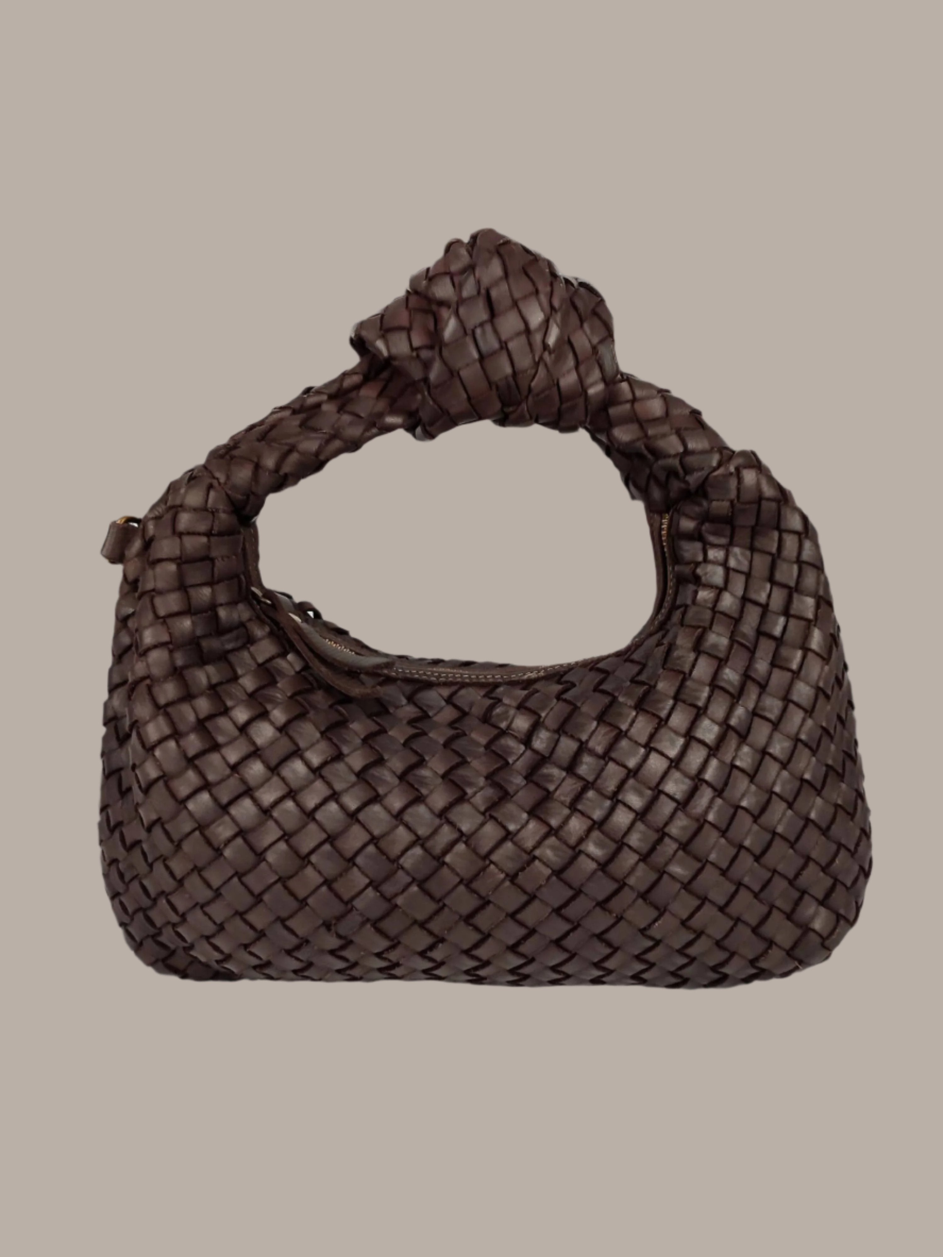 European Leather Vintage Woven Big Knot Leather Shoulder Bag