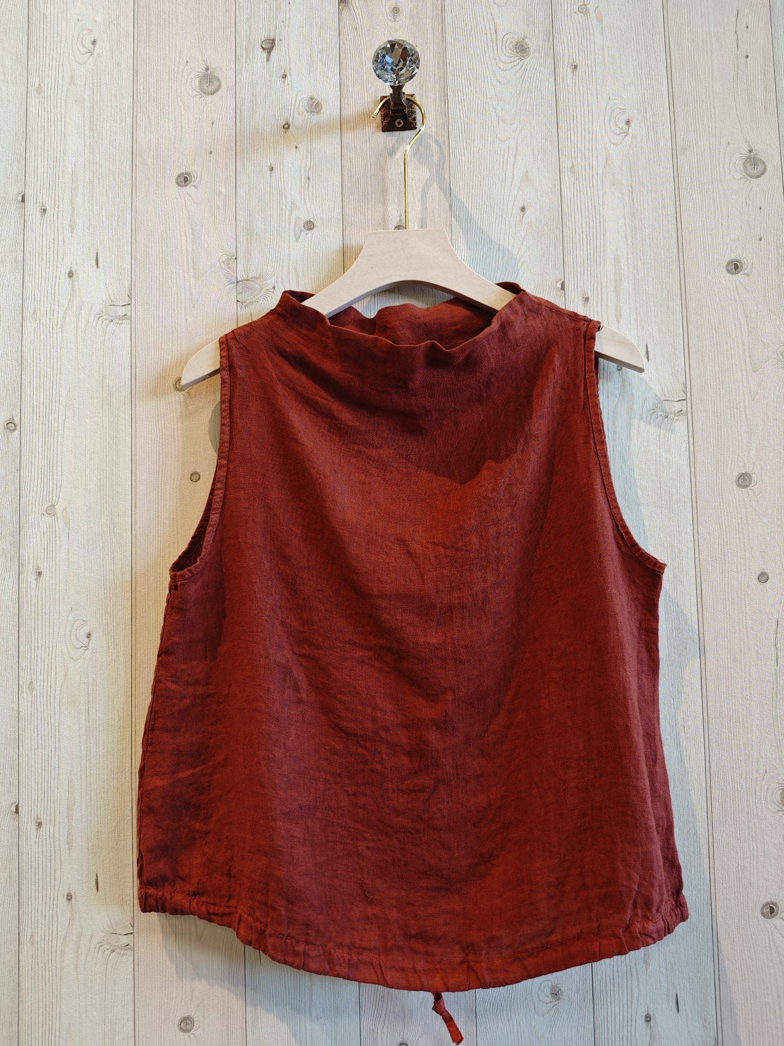 European Linen Sleeveless Blouse 5189