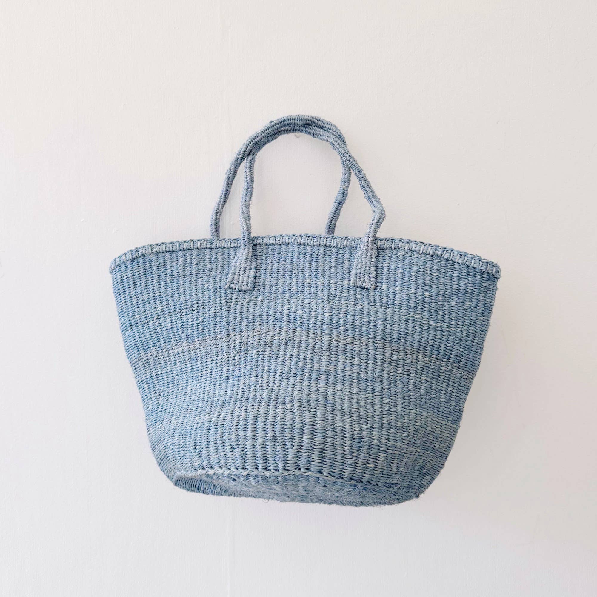 Amsha Medium Sisal Tote: Sky Blue