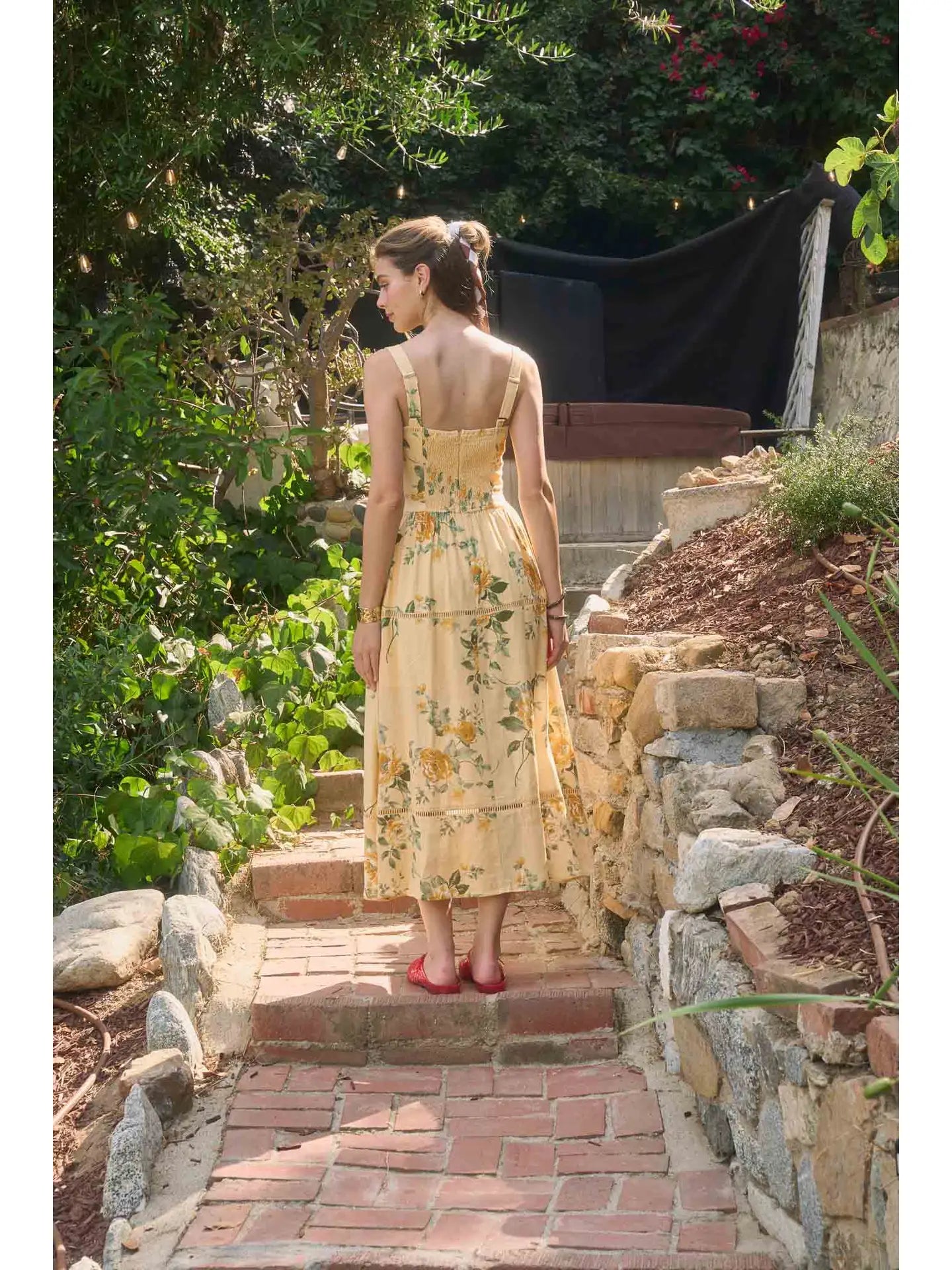 Moon River Sleeveless Square Neck Floral Print Midi Dress MR9696