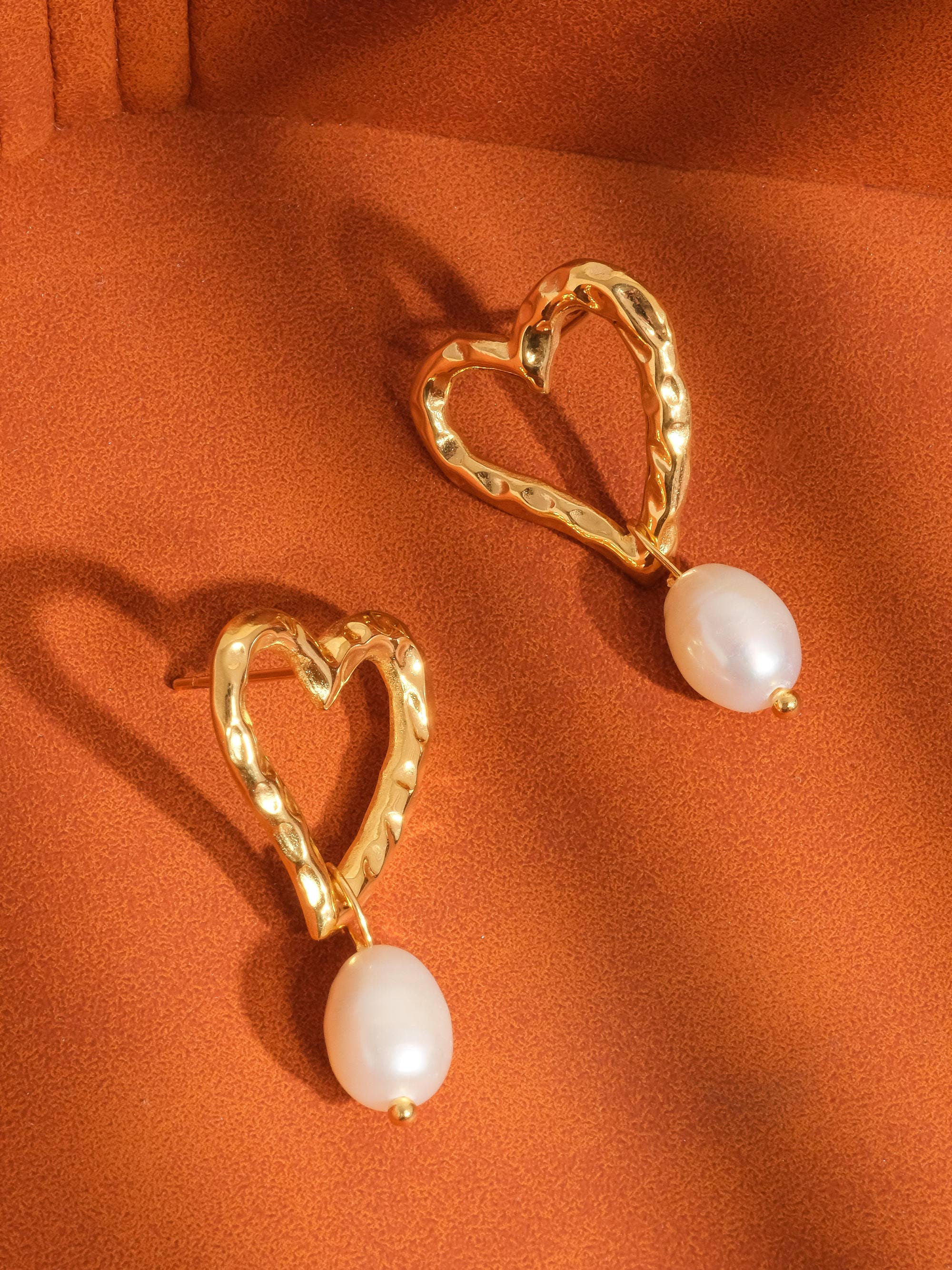 Flanerie Laura 18K Non-Tarnish Classic Heart Pearl Earring