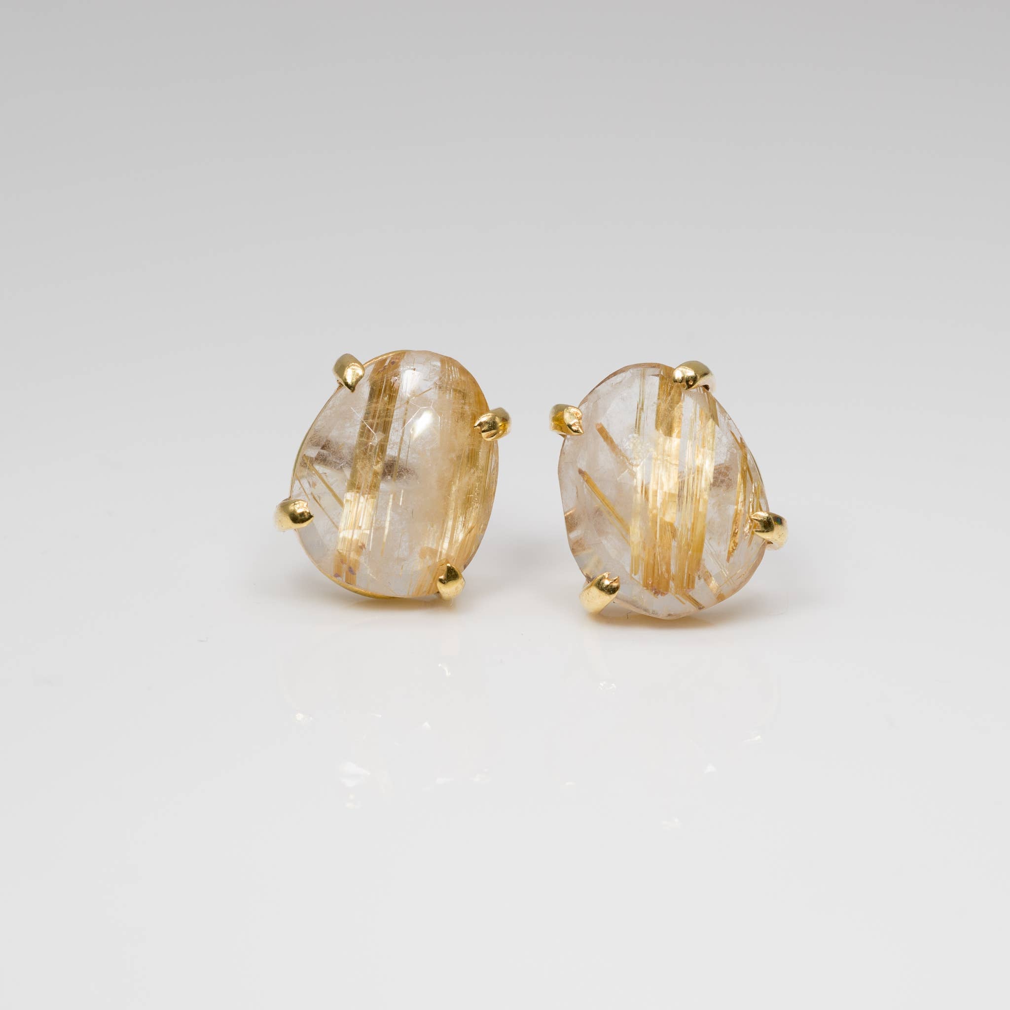 Leslie Francesca Freeform Prong Studs