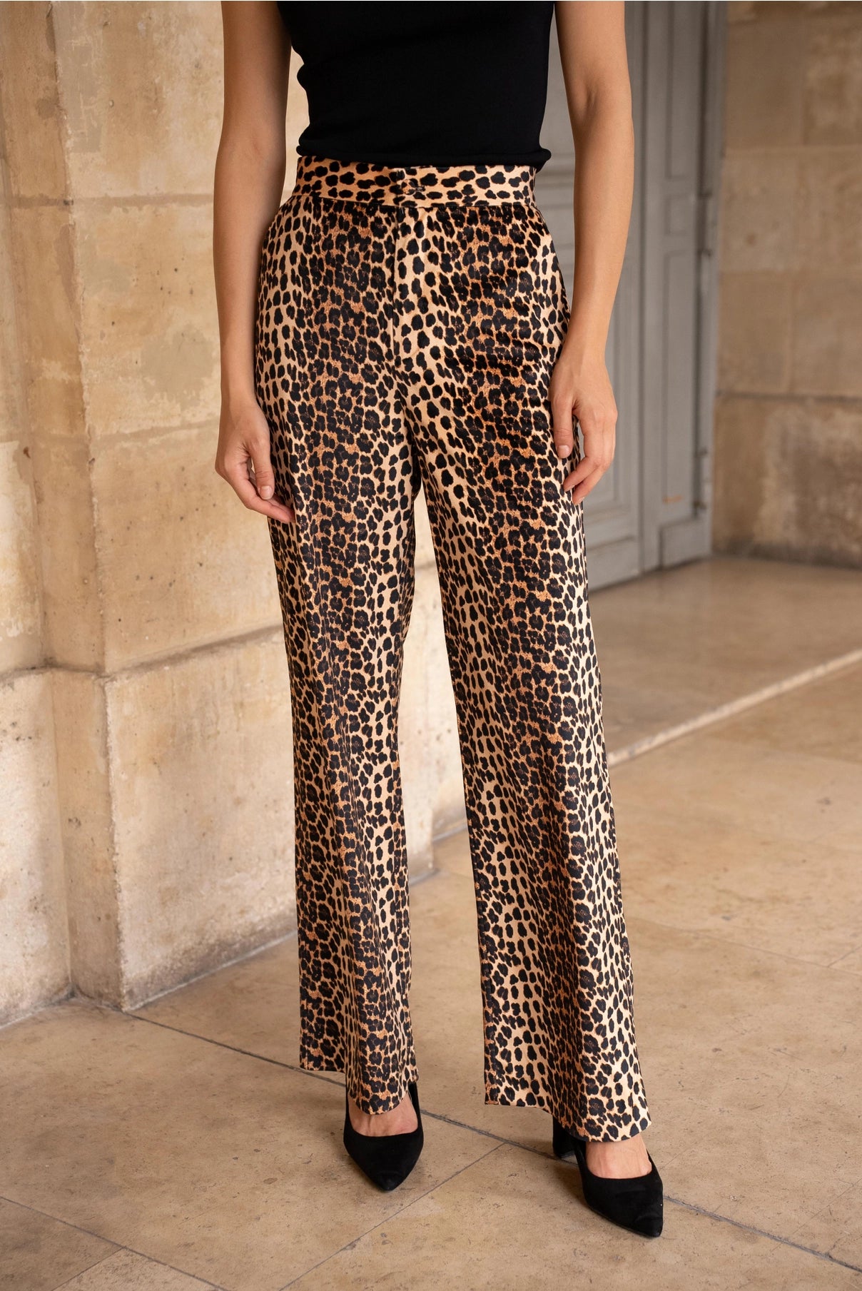 European Collection Leopard Velvet High Waisted Pant