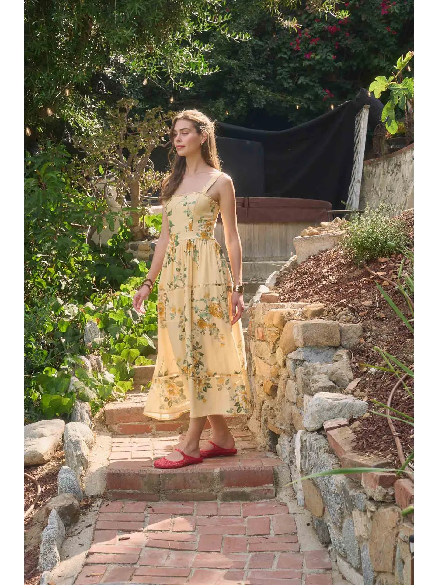 Moon River Sleeveless Square Neck Floral Print Midi Dress MR9696