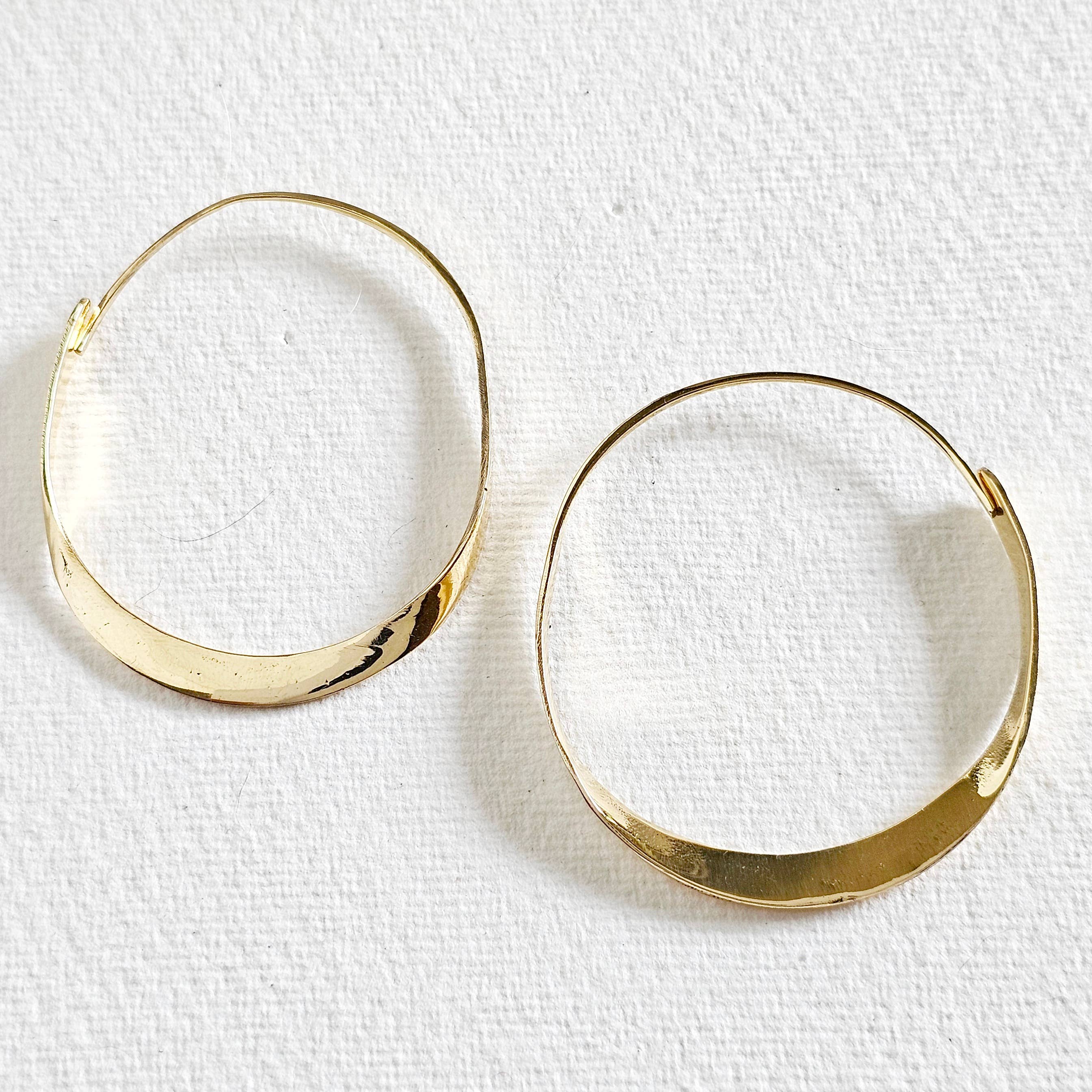 Bisjoux Brass Twisted Ribbon Hoop Earrings