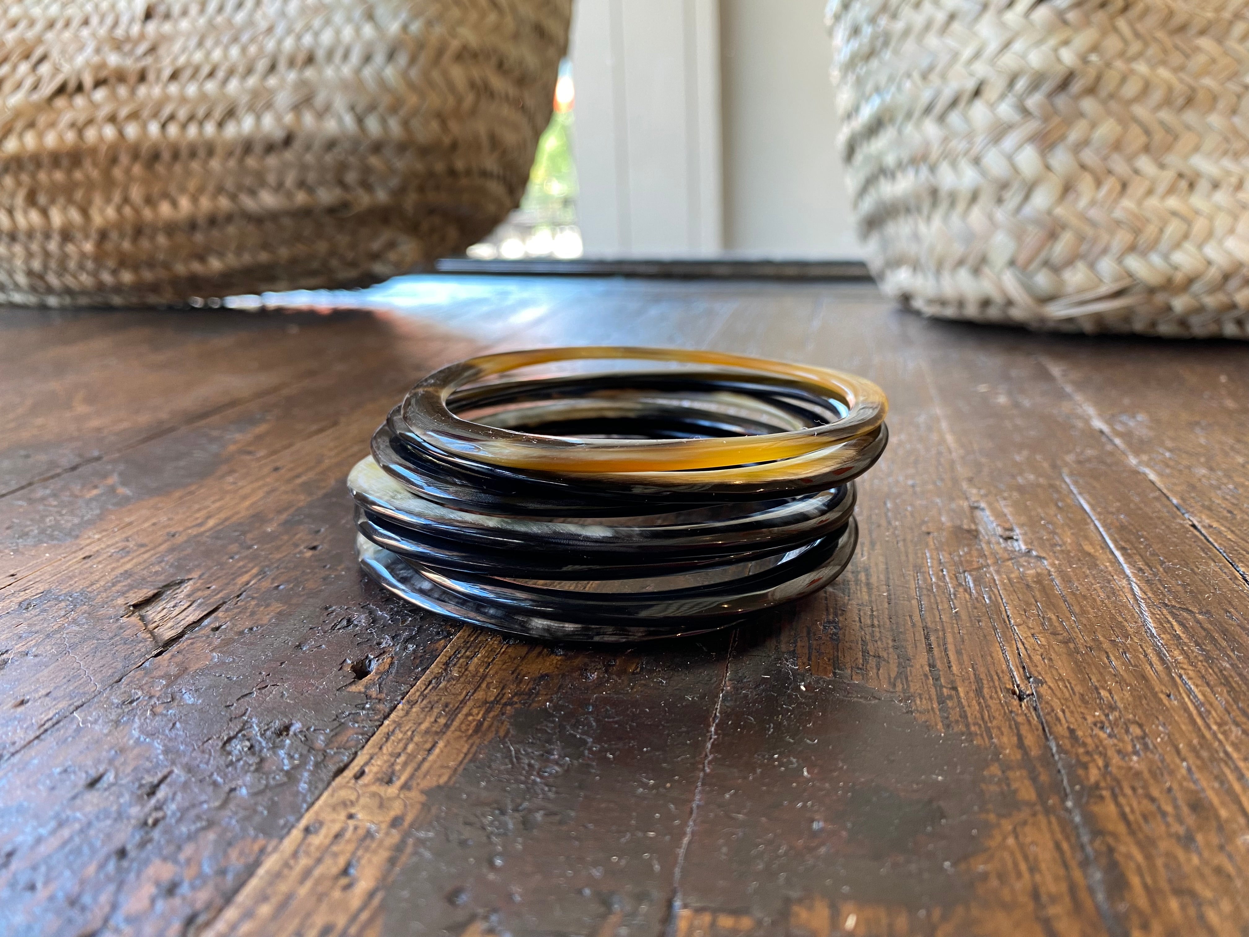 VIVO Natural Horn Bangle Set of 7 CTB133