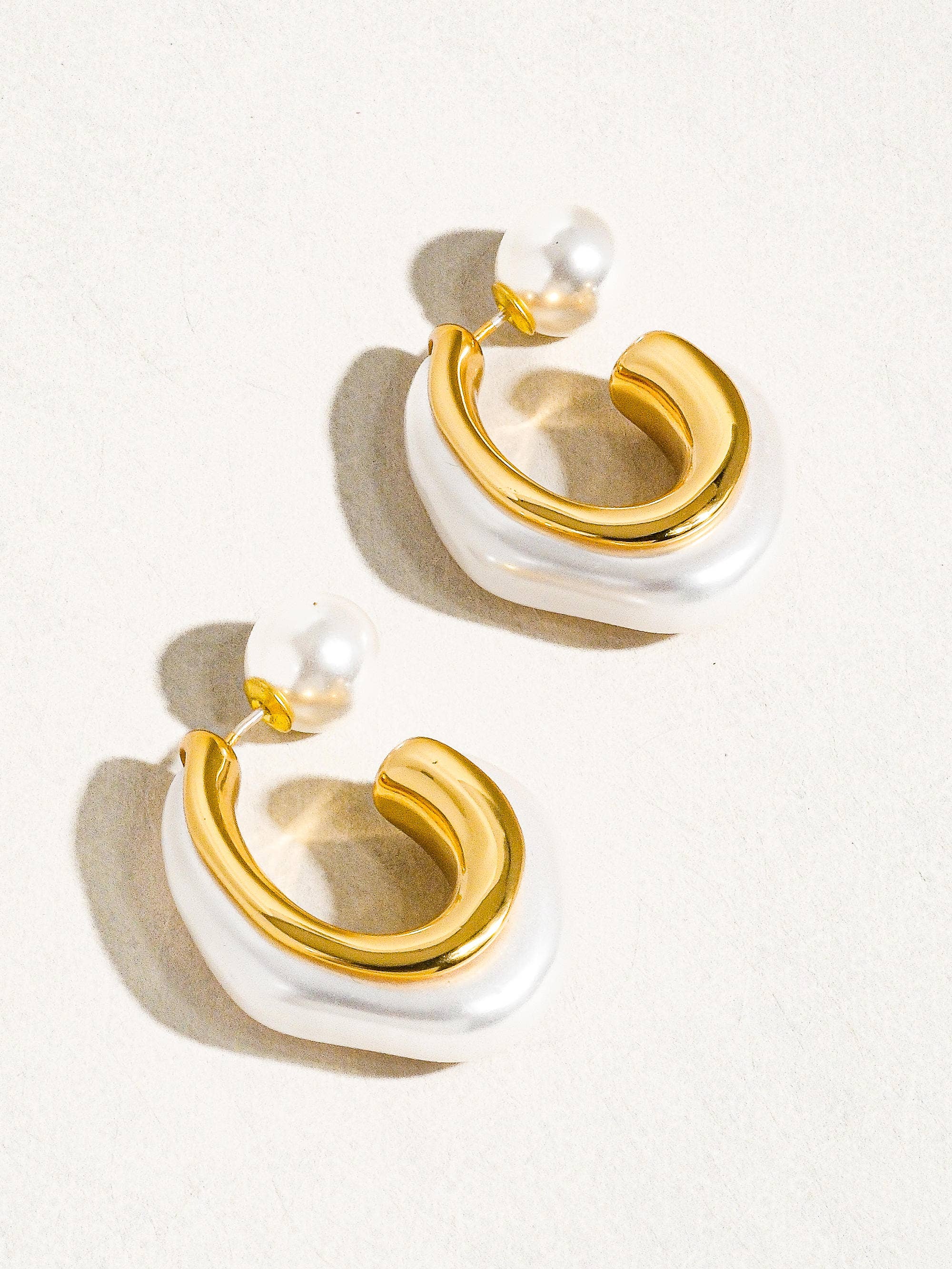 Flanerie Kinsley 18K Gold Classic Pearl C Hoop Earring