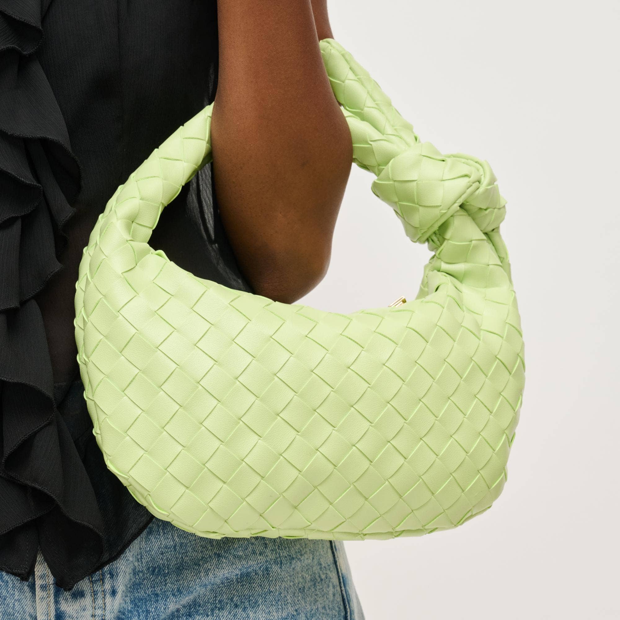 Urban Expressions Lizbeth Woven Knot Clutch