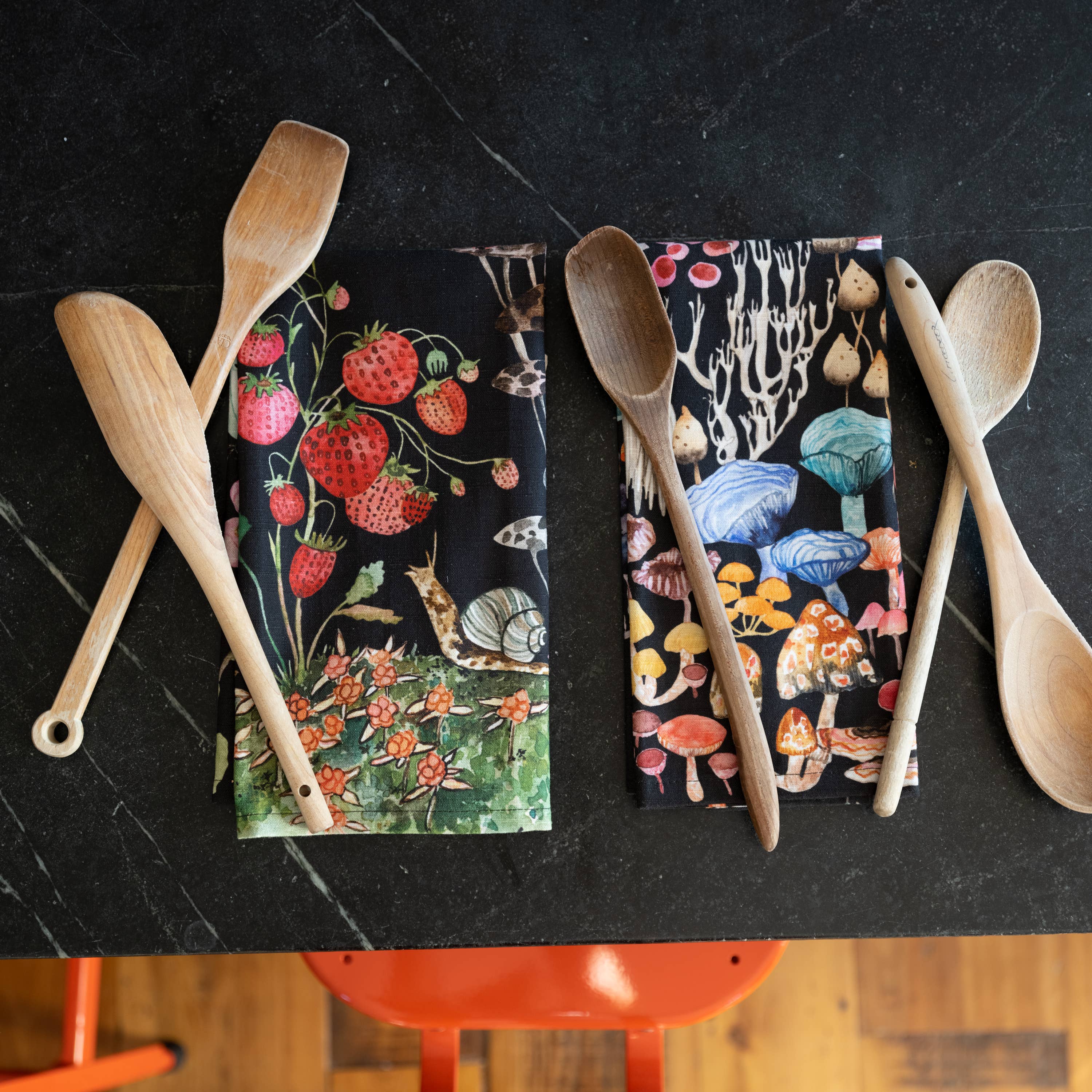 Betsy Olmsted Tea Towel - Snail in the Night