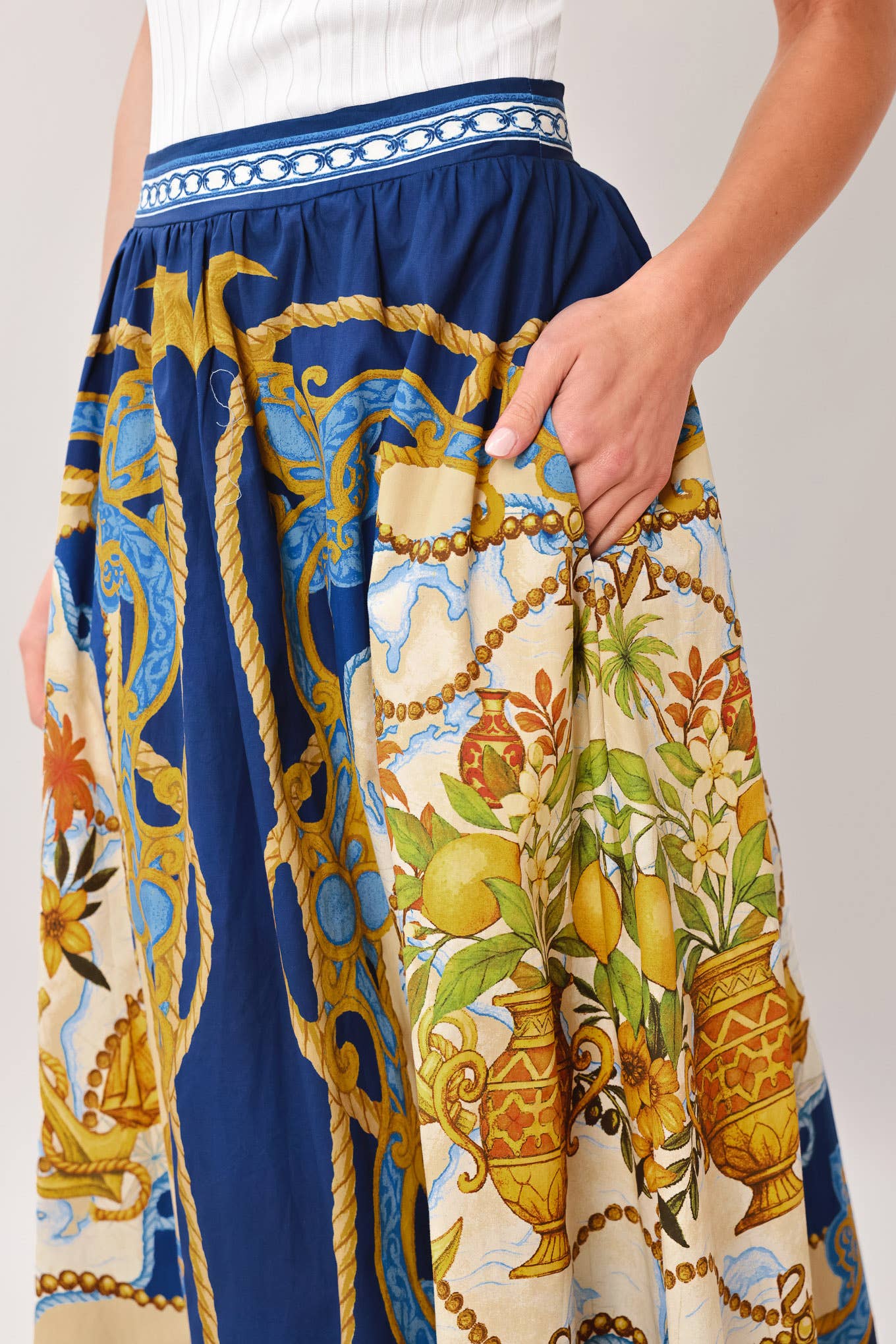 Flying Tomato Printed Woven Midi Skirt IK7766
