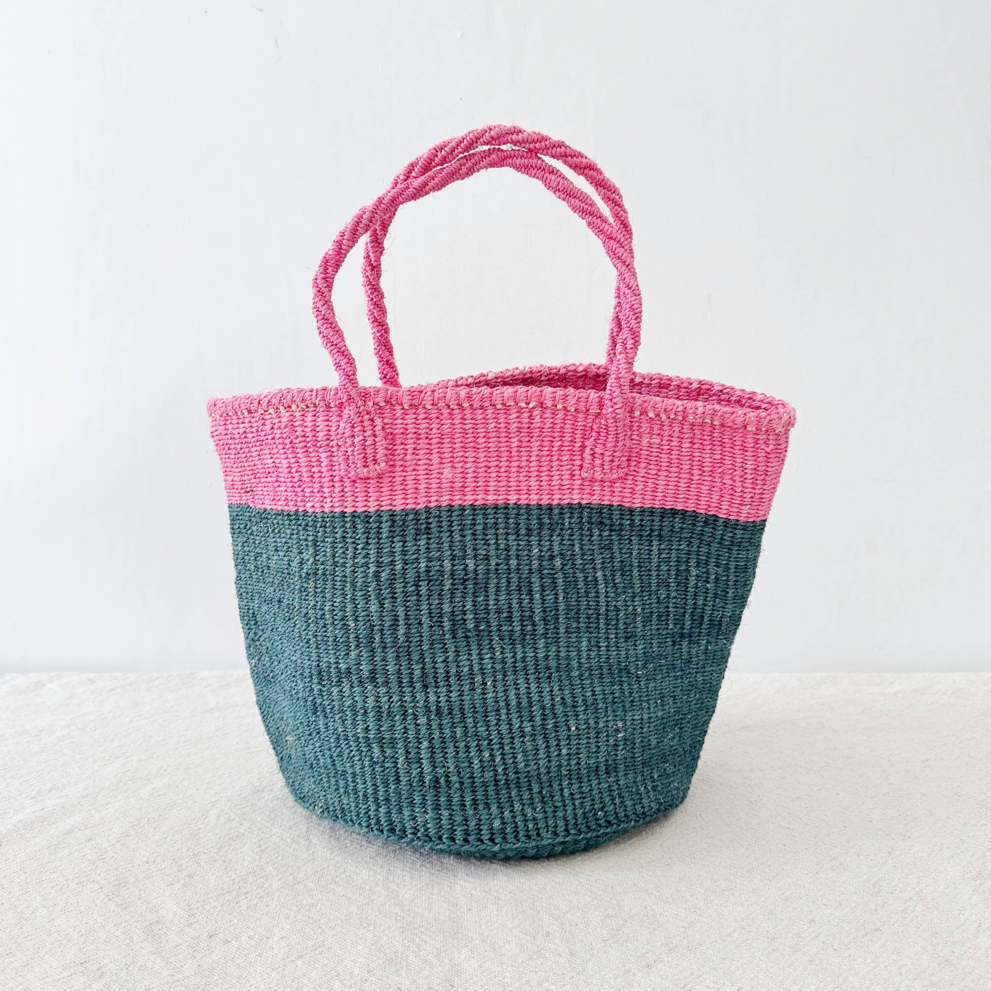 Amsha Medium Sisal Tote: Catskill