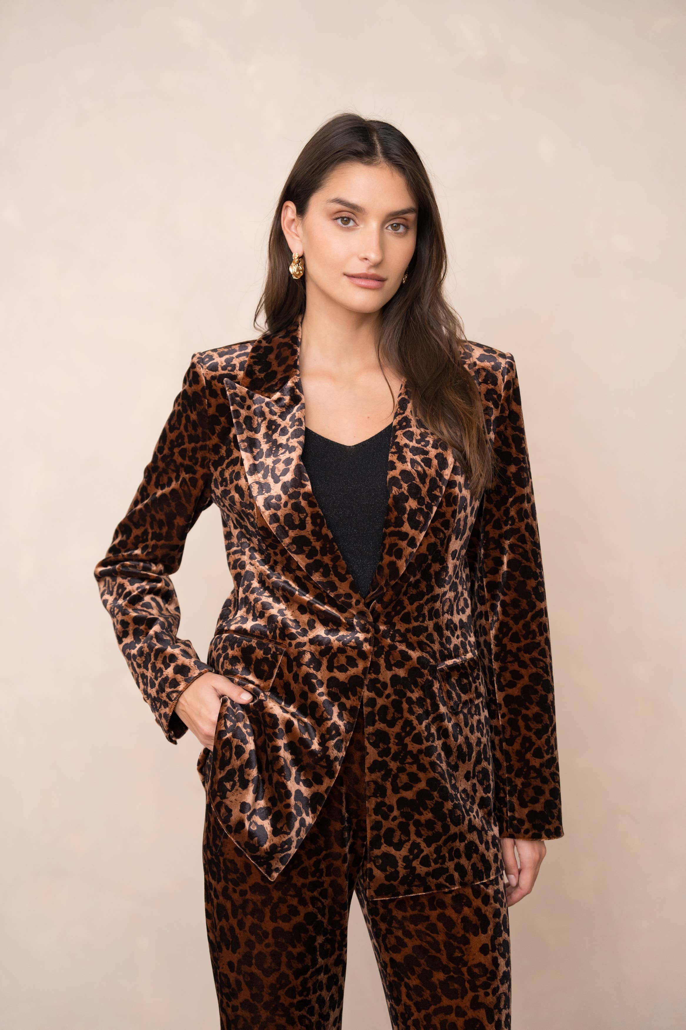 European Collection Fitted Leopard Velvet Jacket