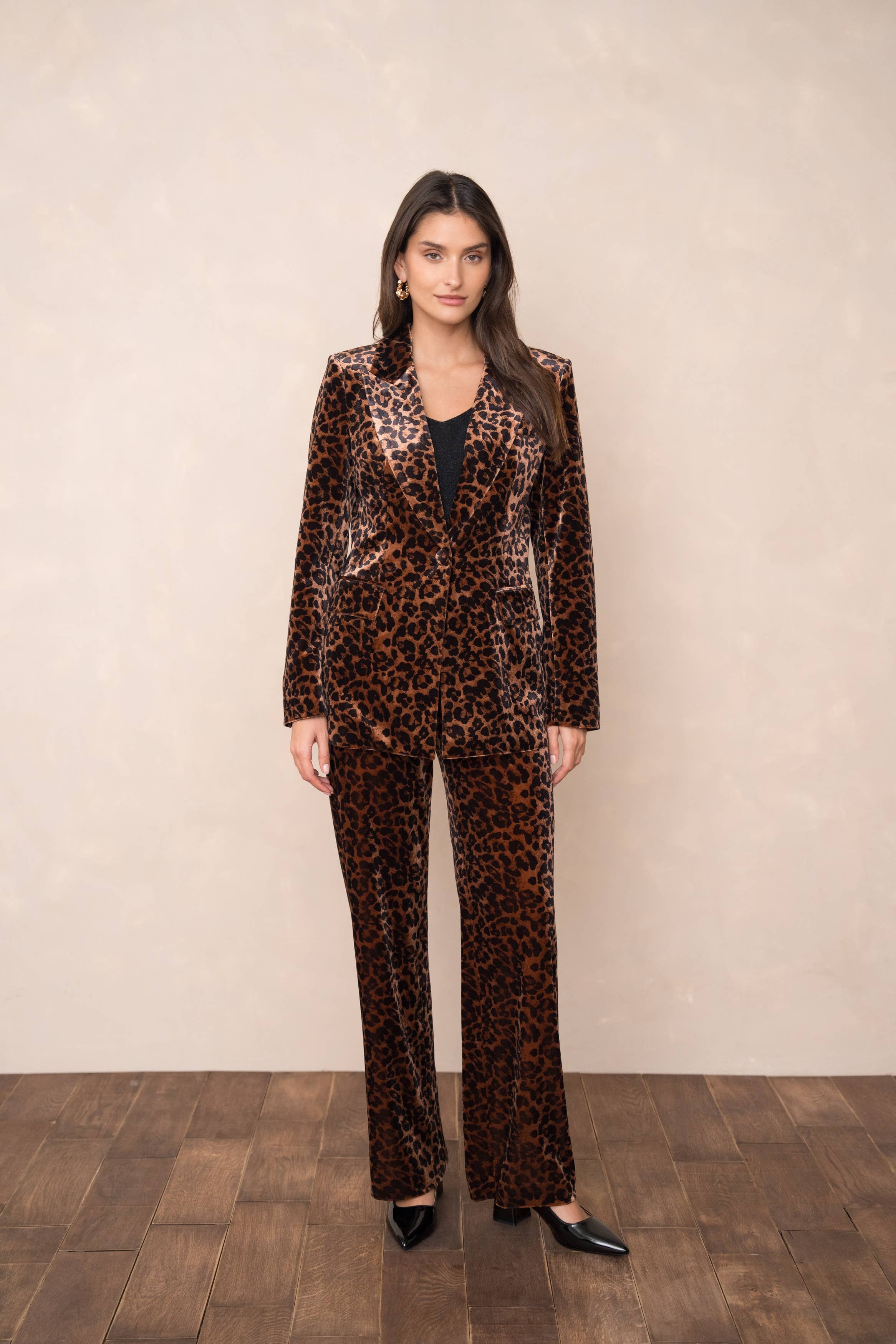 European Collection Fitted Leopard Velvet Jacket