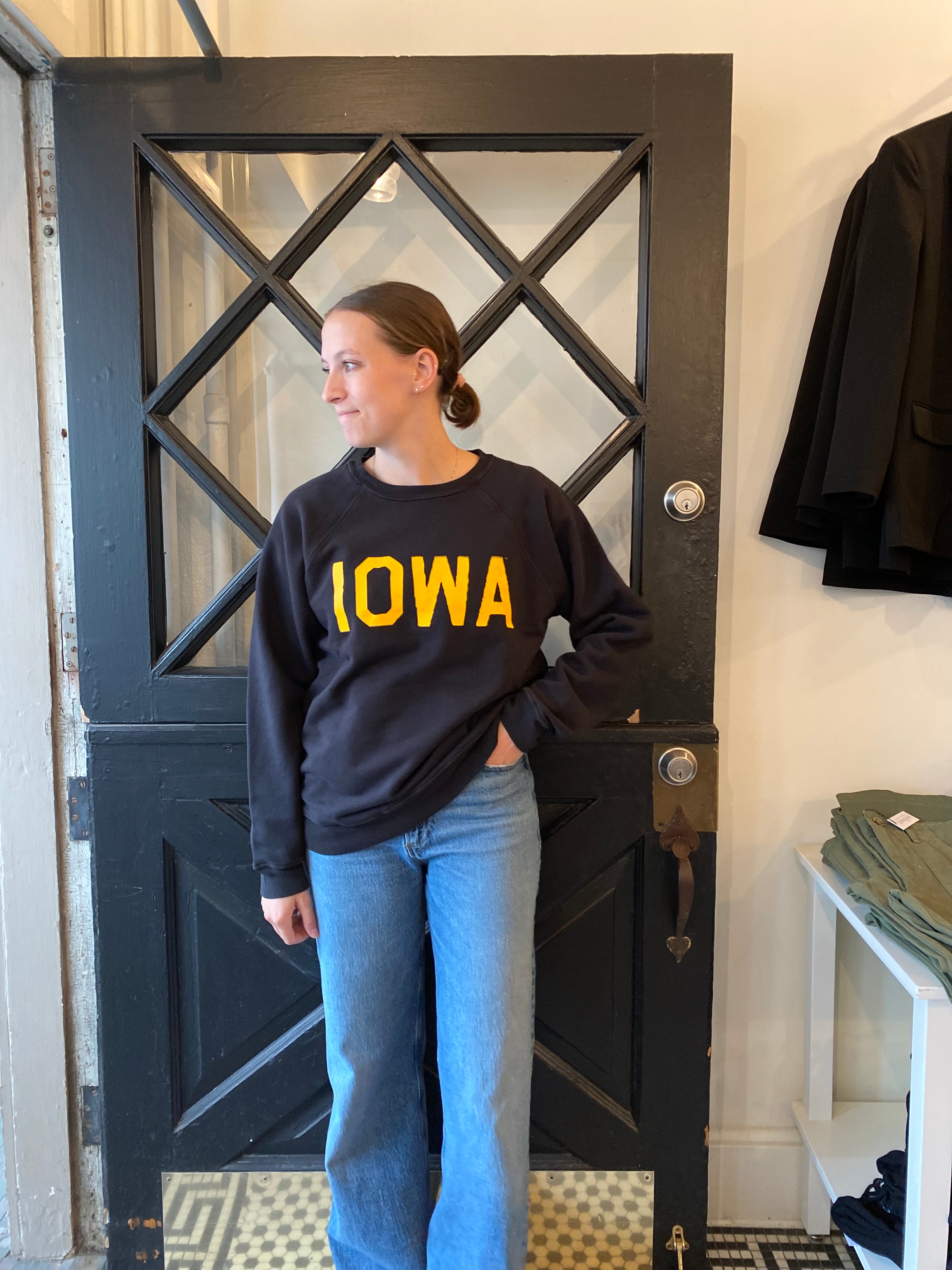 Retro Brand Vintage Iowa Full Sweatshirt Vintage Black