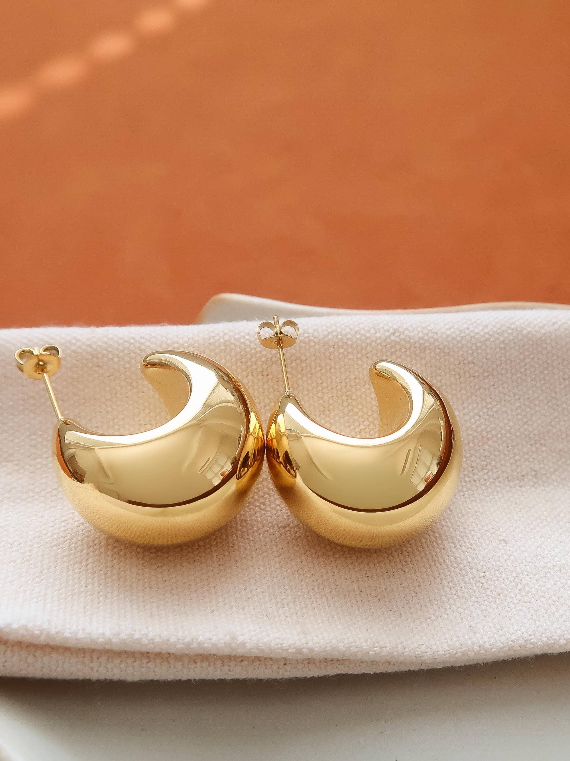Flânerie Camilley 18K Gold Puffy Dome Earrings