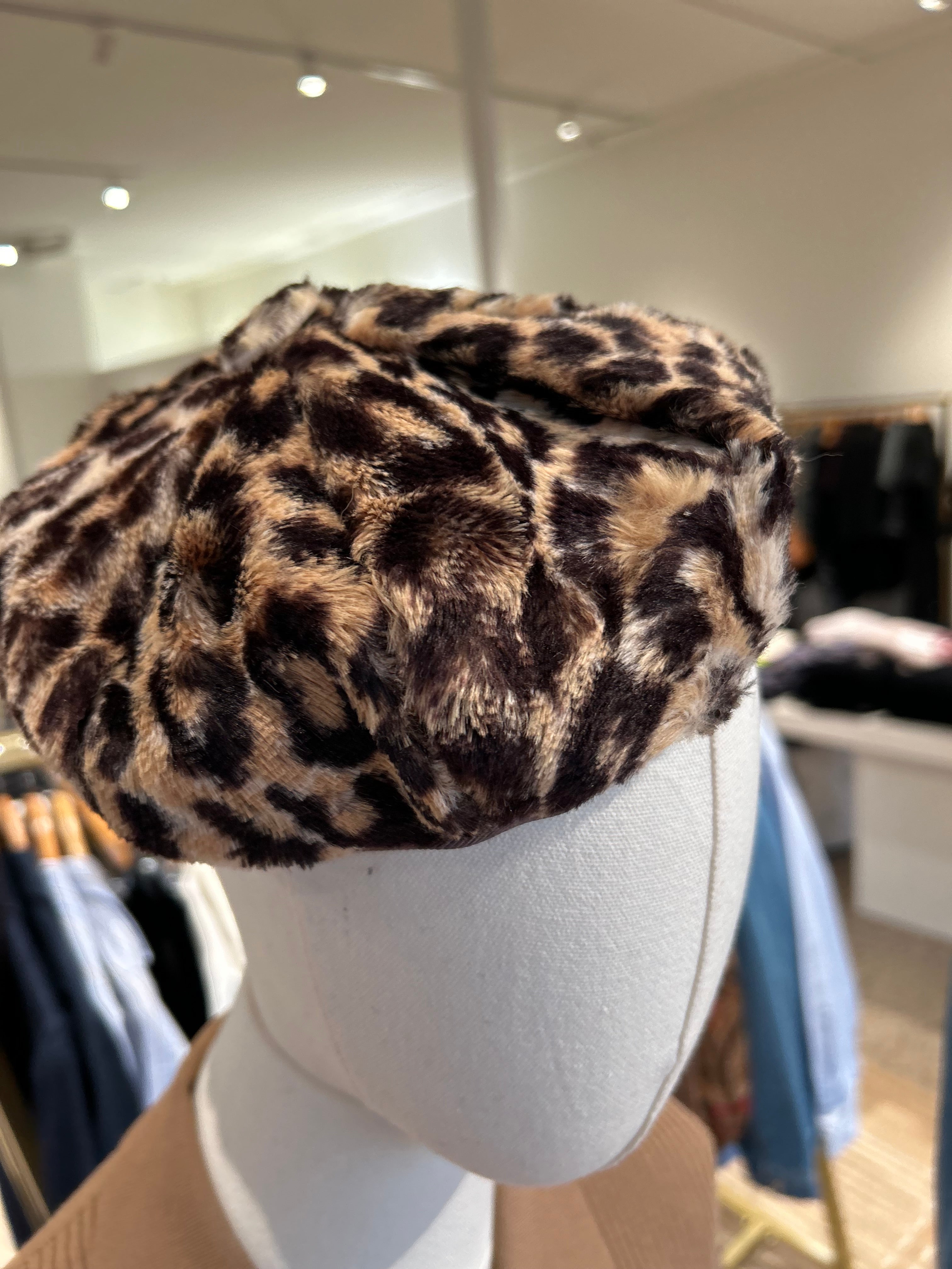 Paris Flea Market #87 Leopard Beret