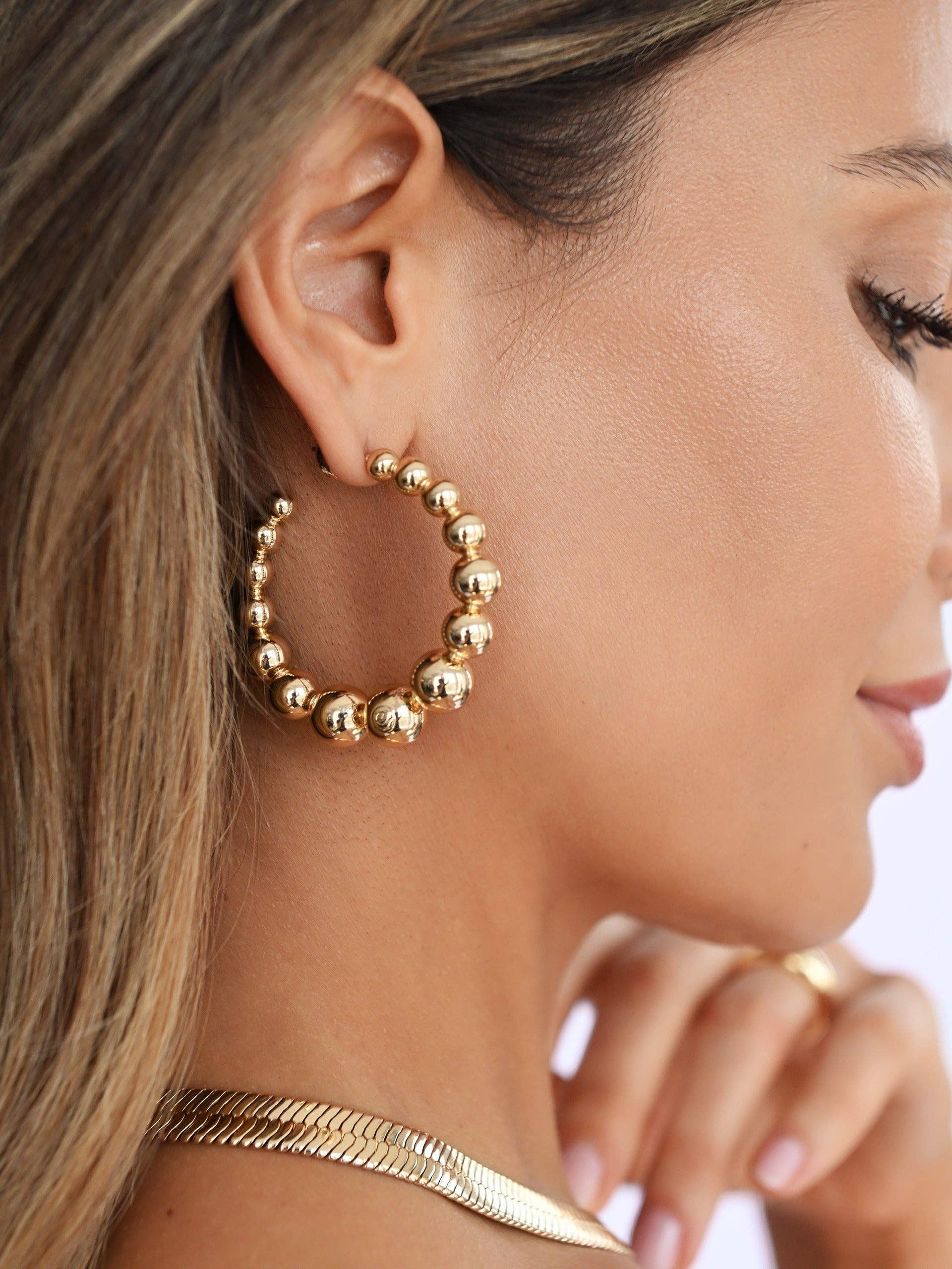 Ettika Bubble Ball Hoops in Gold