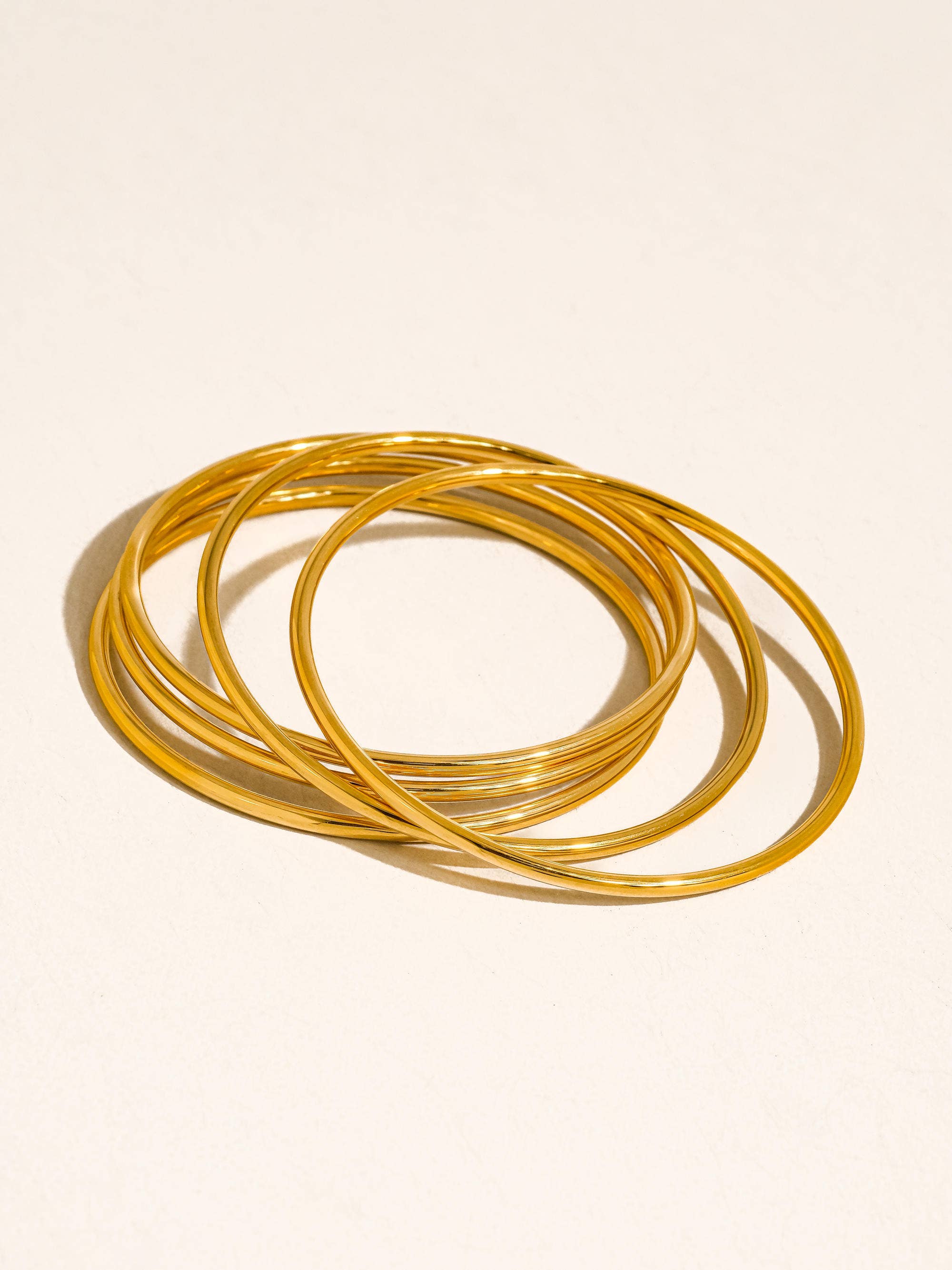 Flânerie Olyss 18K Gold Classic Thin Bangle Set