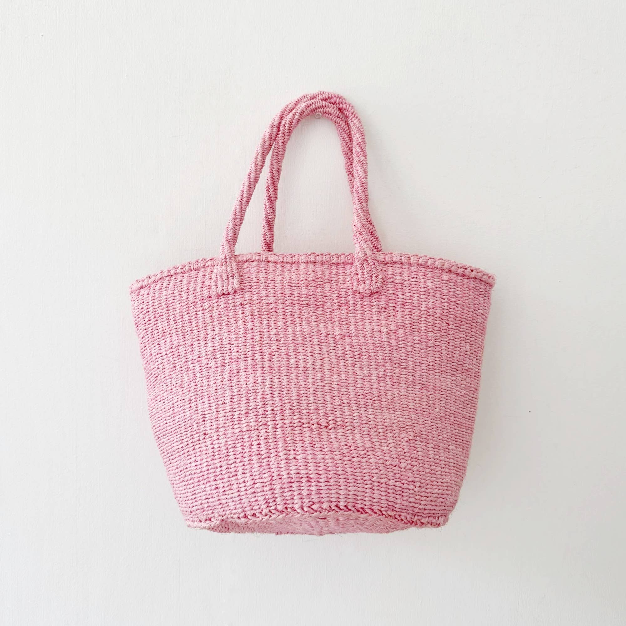 Amsha Medium Sisal Tote Petunia