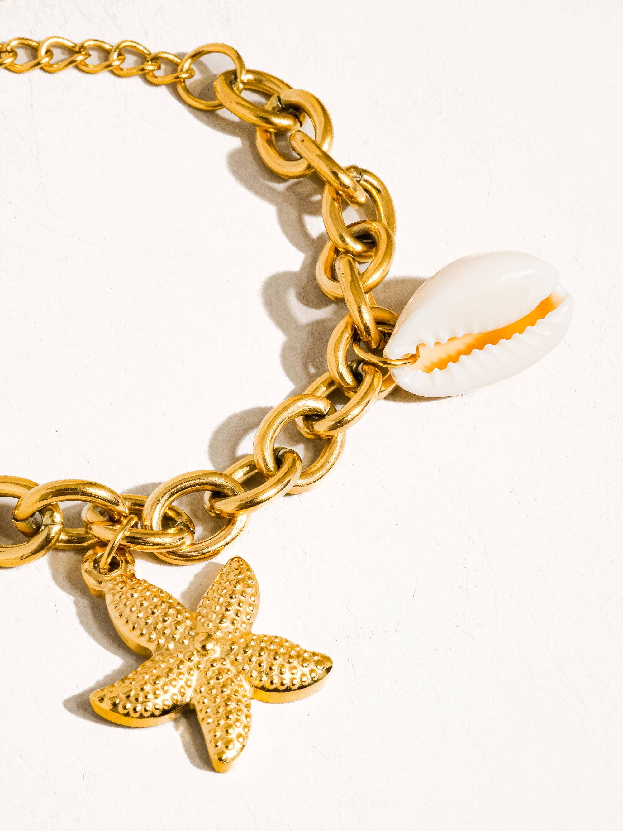 Flanerie Aspen 18K Gold Non-Tarnish Stars & Shells Chain Bracelet