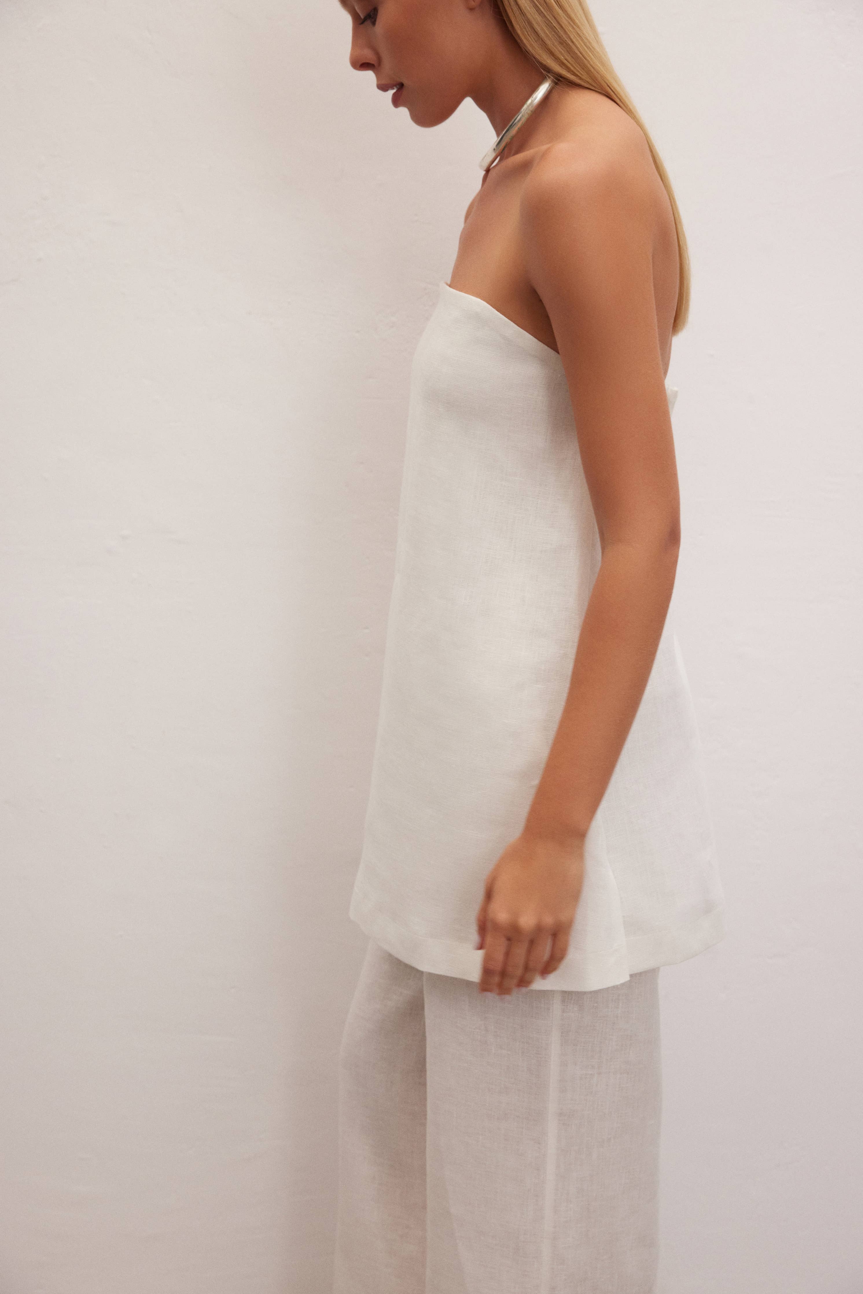 Le Cle Essence Linen Strapless Top