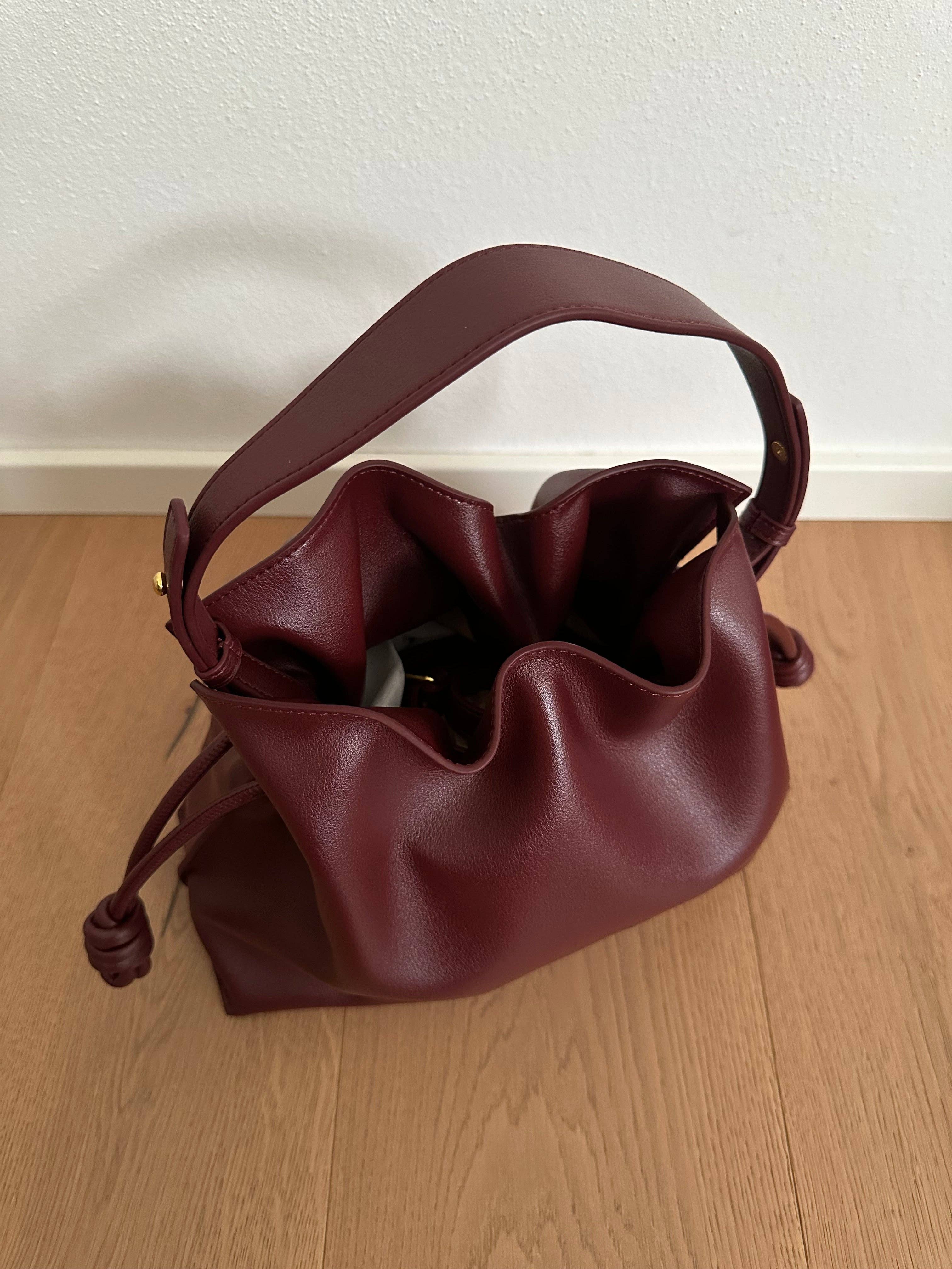 Italian Leather Collection Juliet Drawstring Pouch