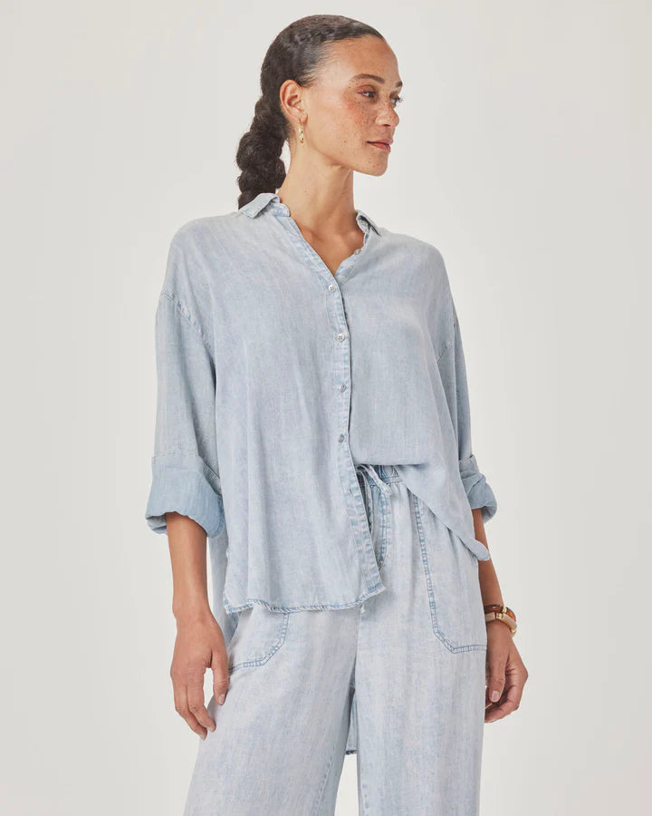 Splendid Button Down in Bleached Indigo RF3W721