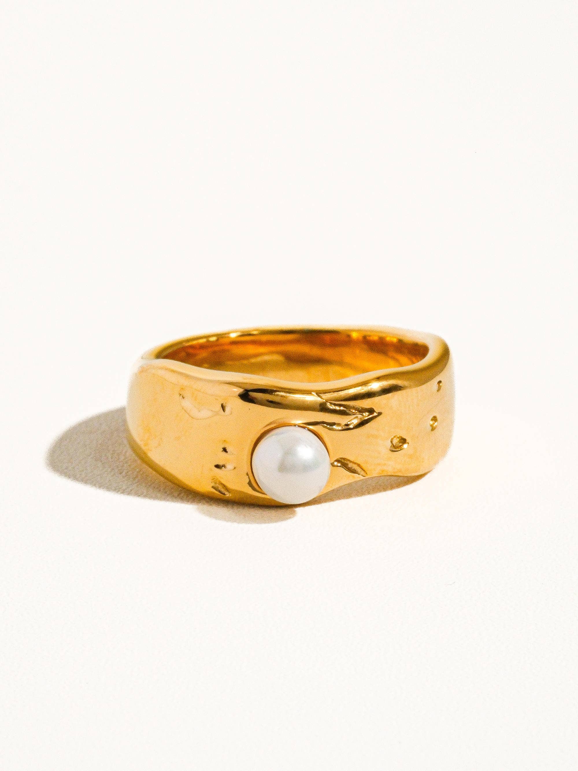 Flanerie Pave 18K Gold Non-Tarnish Pearl Band Ring